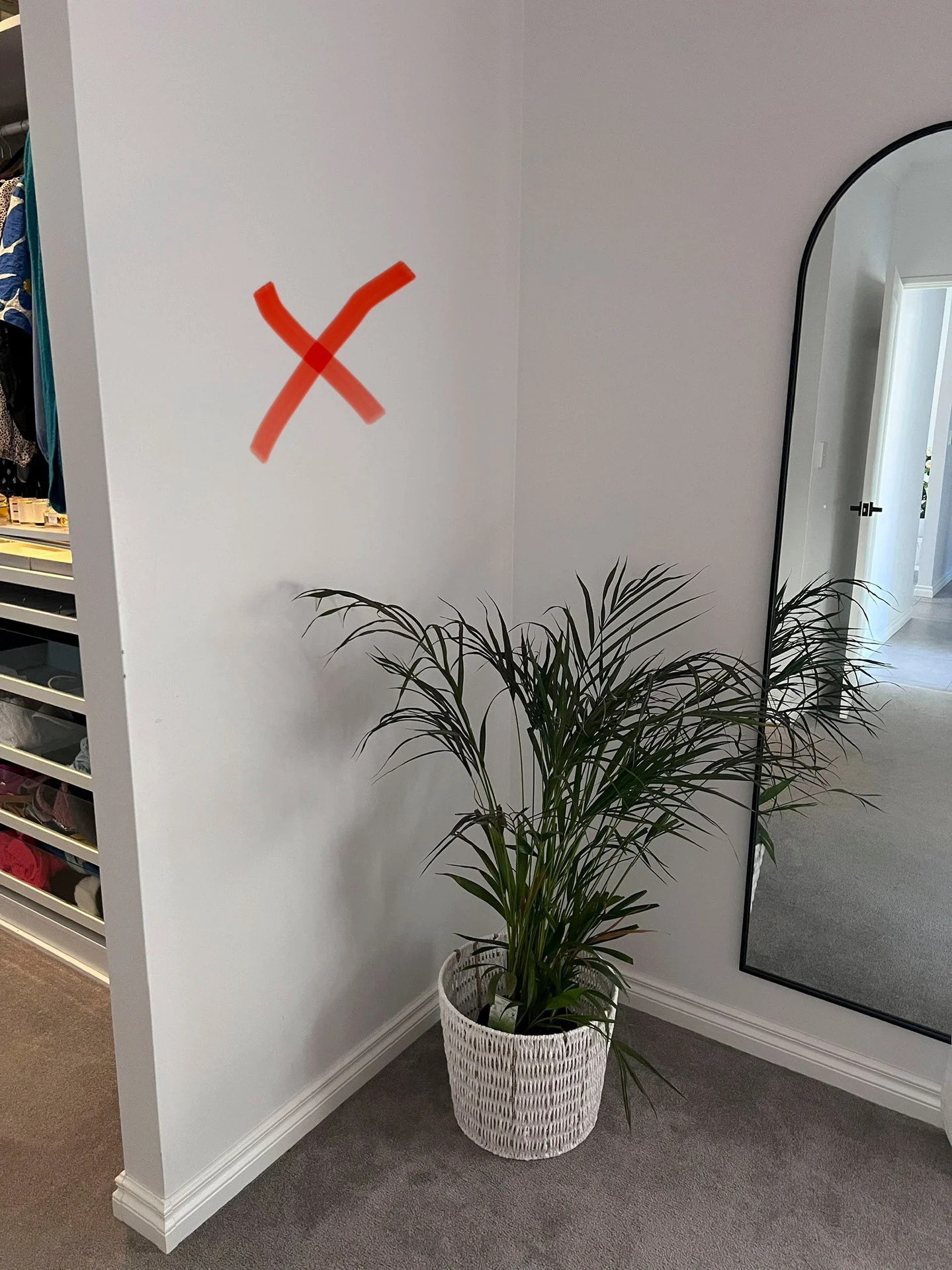 ❌ marks the perfect spot.
A quick mirror move before the new curtains go in this week. No fuss, no stress, job done.

Swipe ➡️ to see it's new home🪞 

From the small fixes to the must-do jobs, we&rsquo;ve got your home covered.

📞 Call Simon &ndash