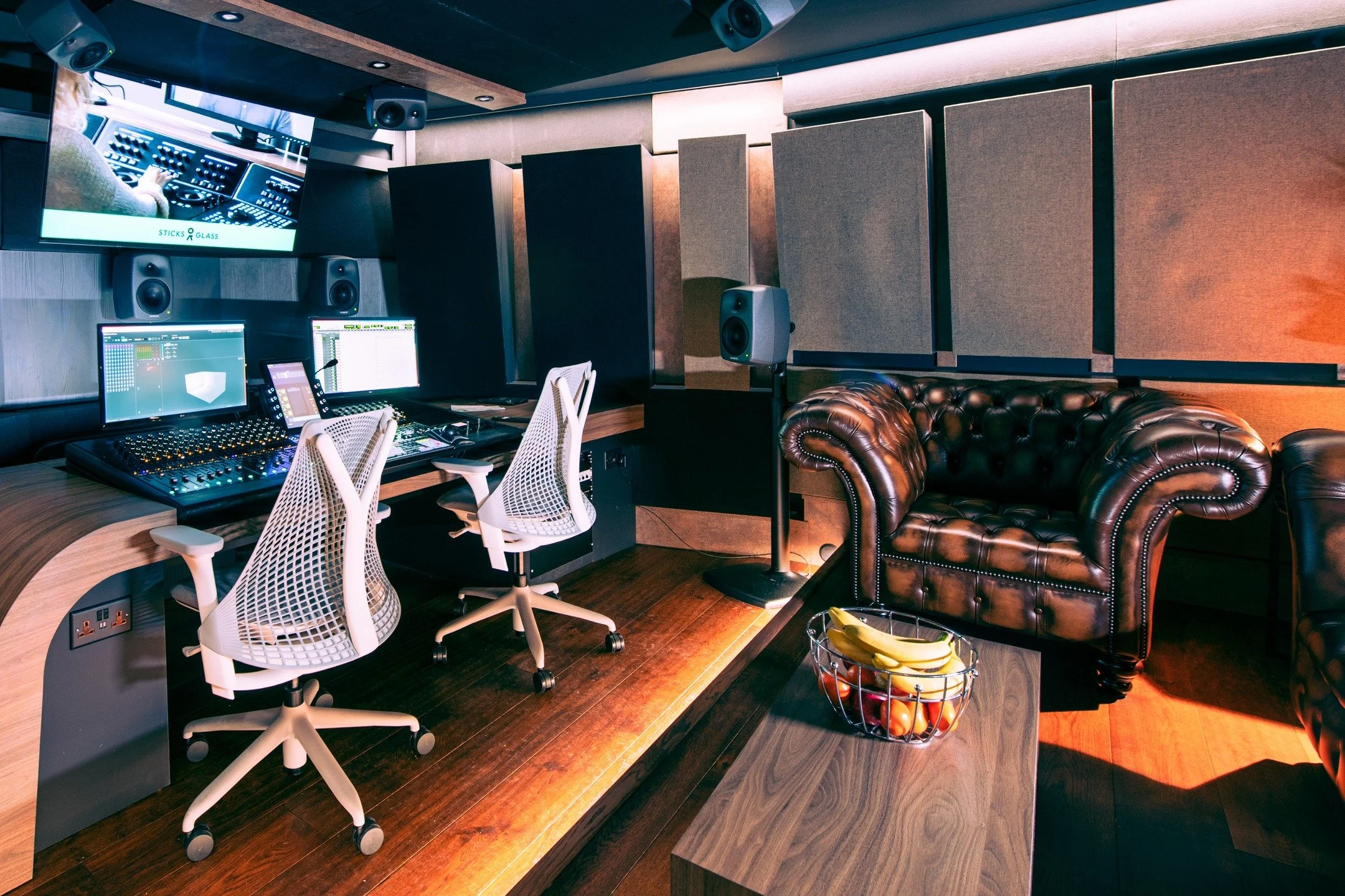 The Sticks and Glass Skills Hub isn&rsquo;t just a training centre, it&rsquo;s a fully operational production facility. Our state of the art spaces allow you to train in a real working environment, using industry-standard equipment while production i