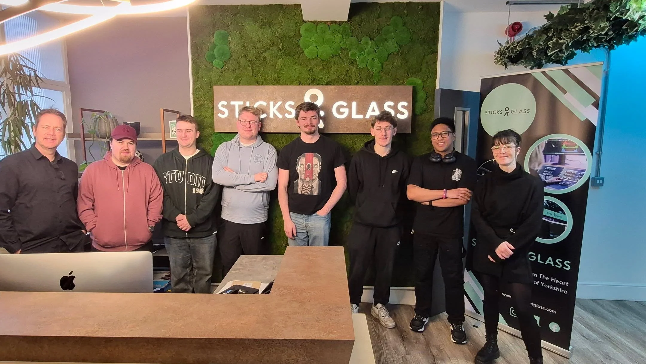 Such a buzz to welcome the film + media students (and Ray, the tutor!) from @dhulaigh College, Dublin to Sticks &amp; Glass after their full-on two-day cinematography deep dive at @nfts.north 🎬

Two intense days sharpening their craft and they showe