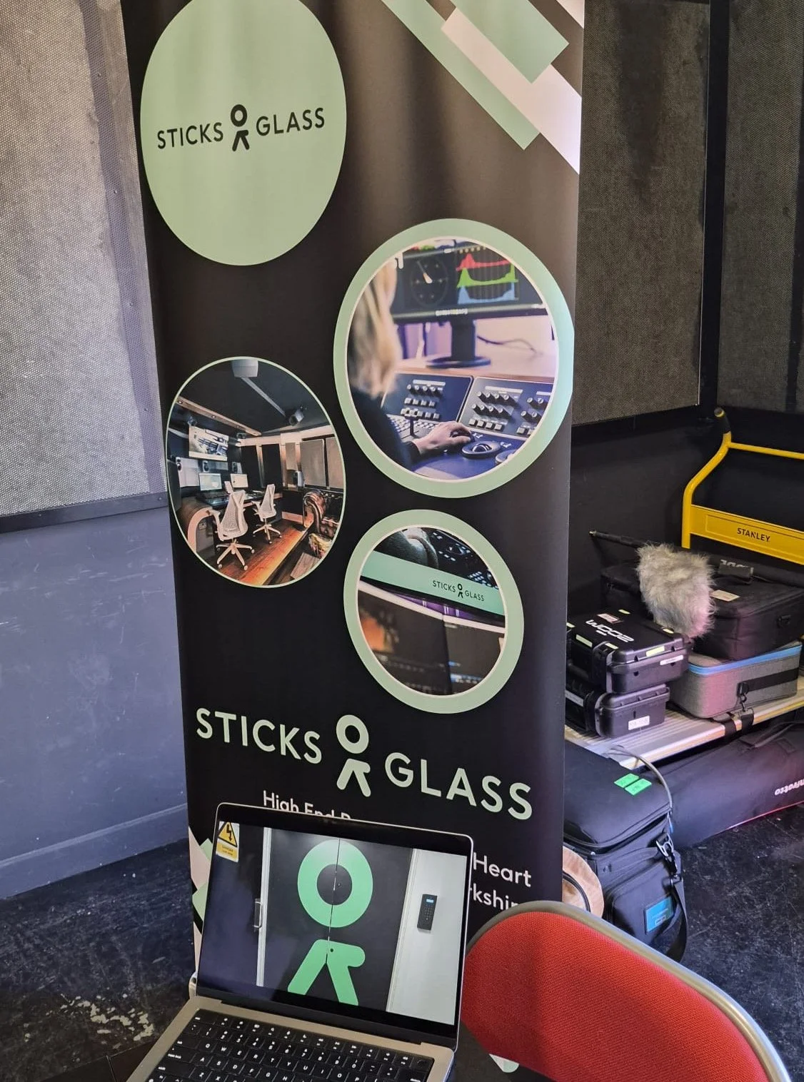 We had a fantastic time attending the @metfilmschool Leeds networking event this week!

It was a real pleasure meeting the students; such a great group, full of enthusiasm and thoughtful questions. We had some brilliant conversations covering all thi