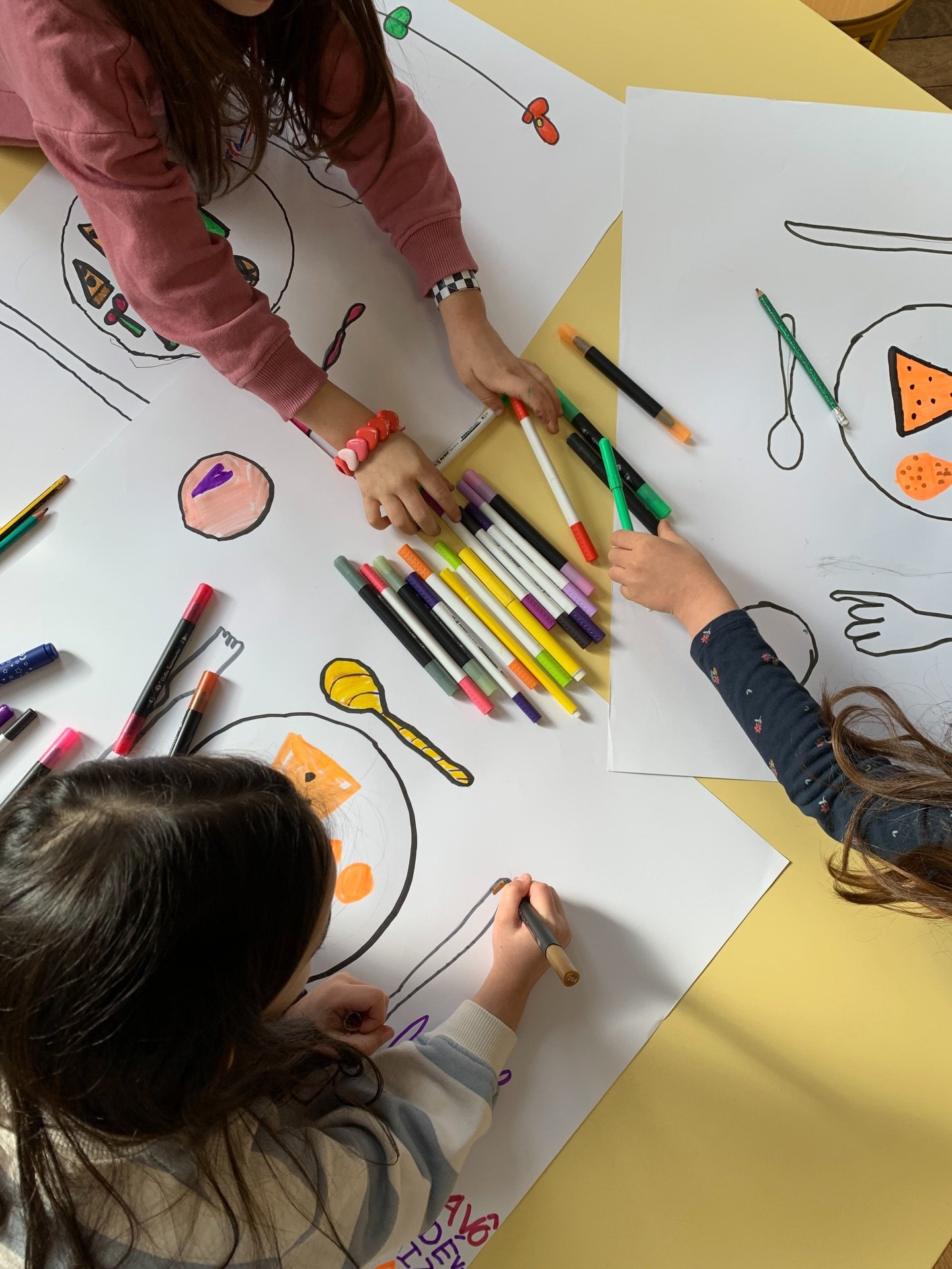 👑JANEIRO 👑

De retour apr&egrave;s les f&ecirc;tes, non pas pour parler galette mais BOLO REI ! 
Les traditions sont &agrave; l&rsquo;honneur et les symboles du Portugal. Et pour les m&eacute;moriser, il faut cr&eacute;er 🖌️

#coursportugais #cour