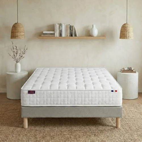 Lit double + matelas - 600€ [ ou 15 parts de 40€ ]
