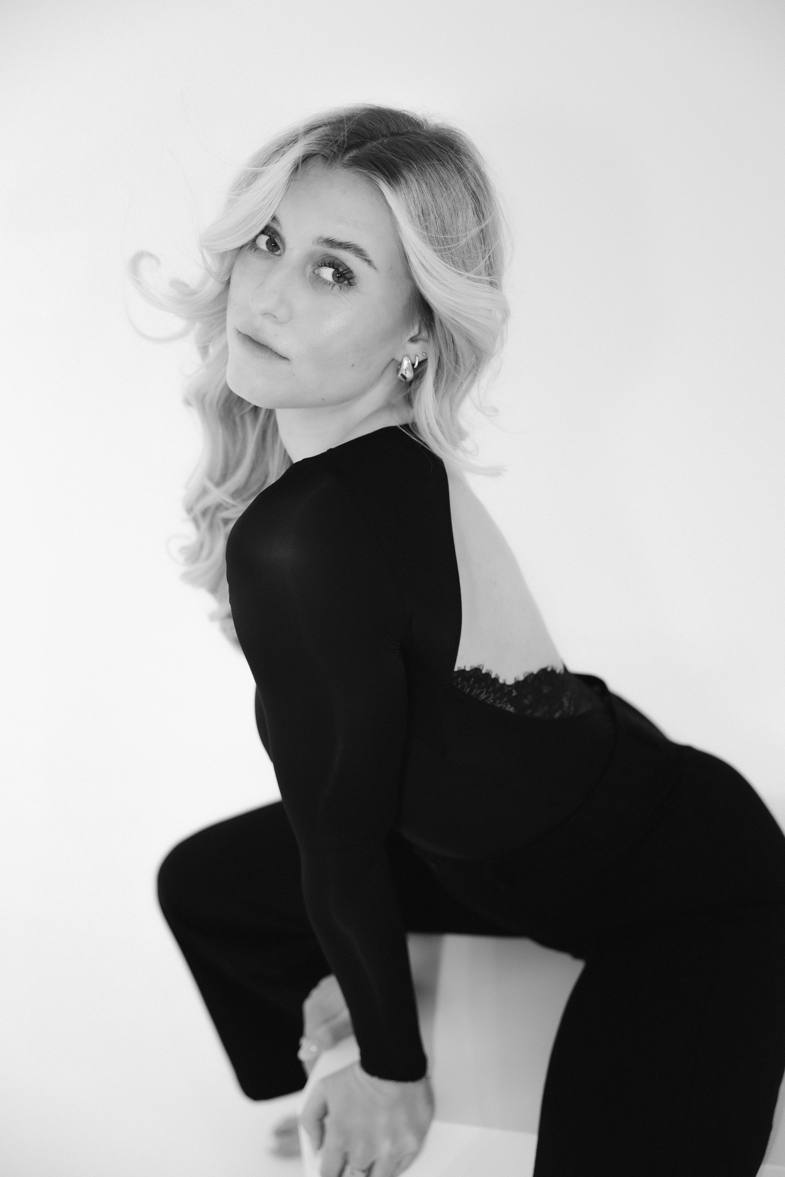 Marie-100.jpg