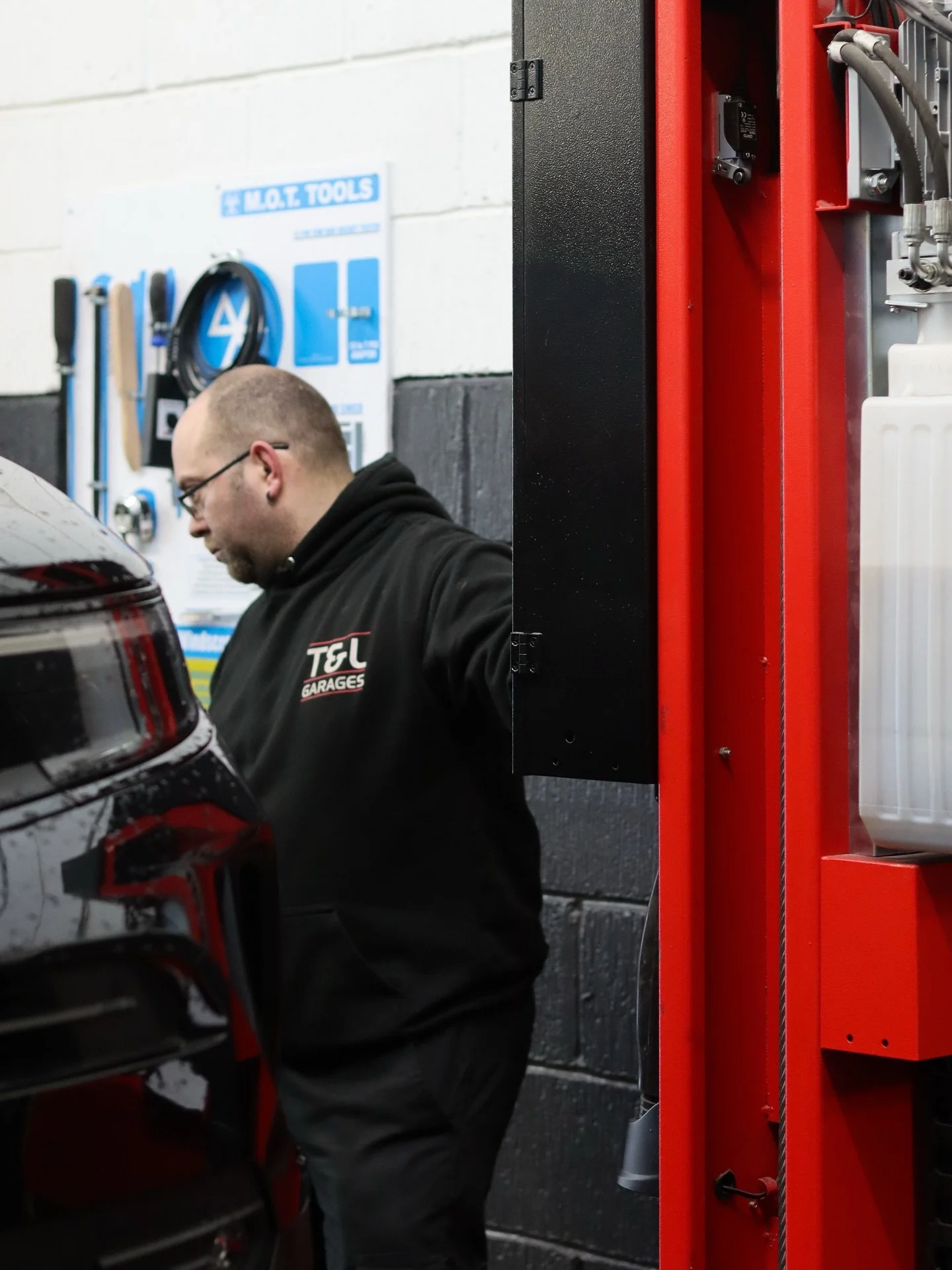 Alongside MOT&rsquo;s and SERVICES, we also offer Vehicle Repairs. Meaning if you have a problem arise during either of these, you don&rsquo;t have to leave to get it fixed 🤝

We have limited space this week, so if your vehicle has been making a noi