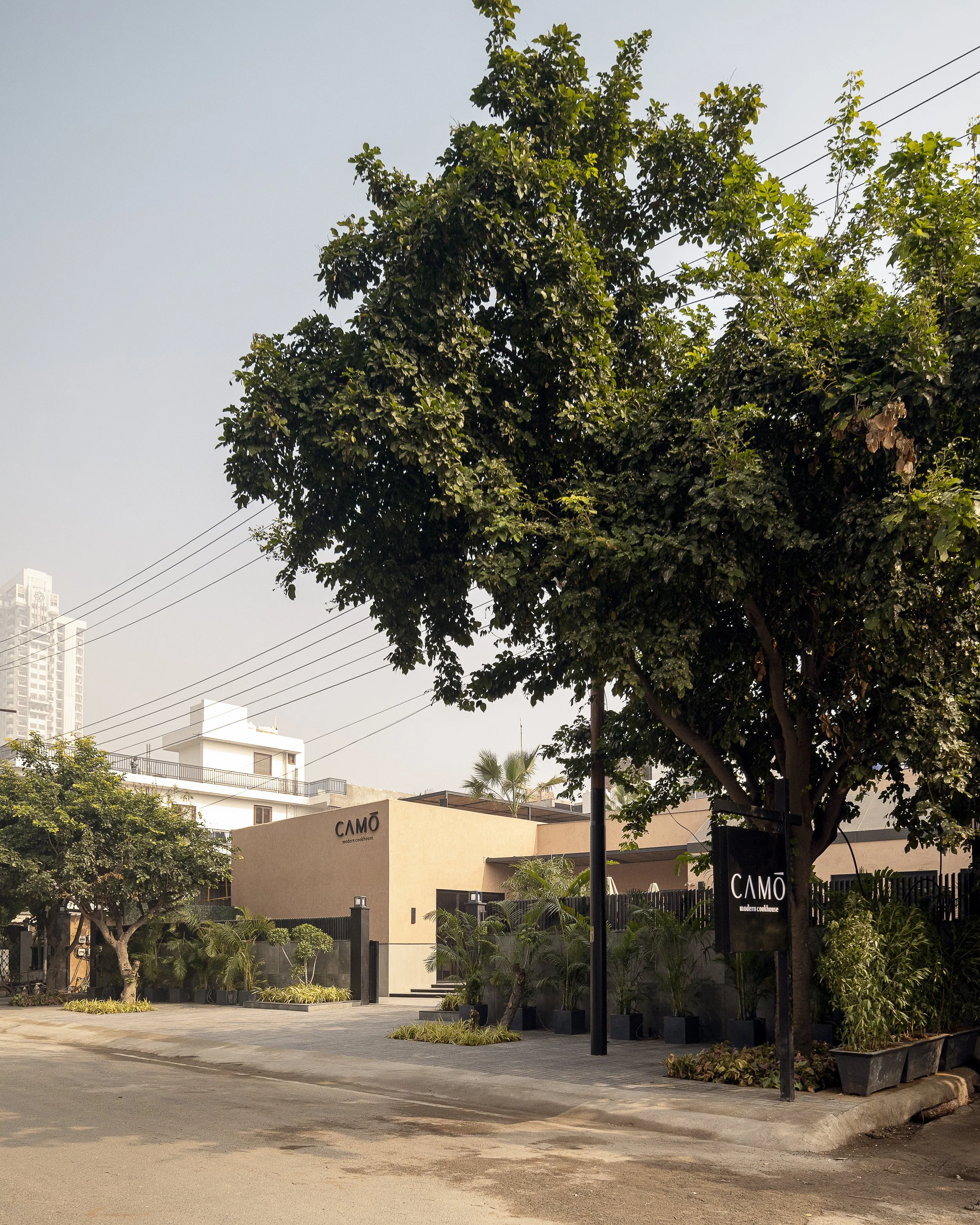 01_FRONT GLIMPSE.jpg