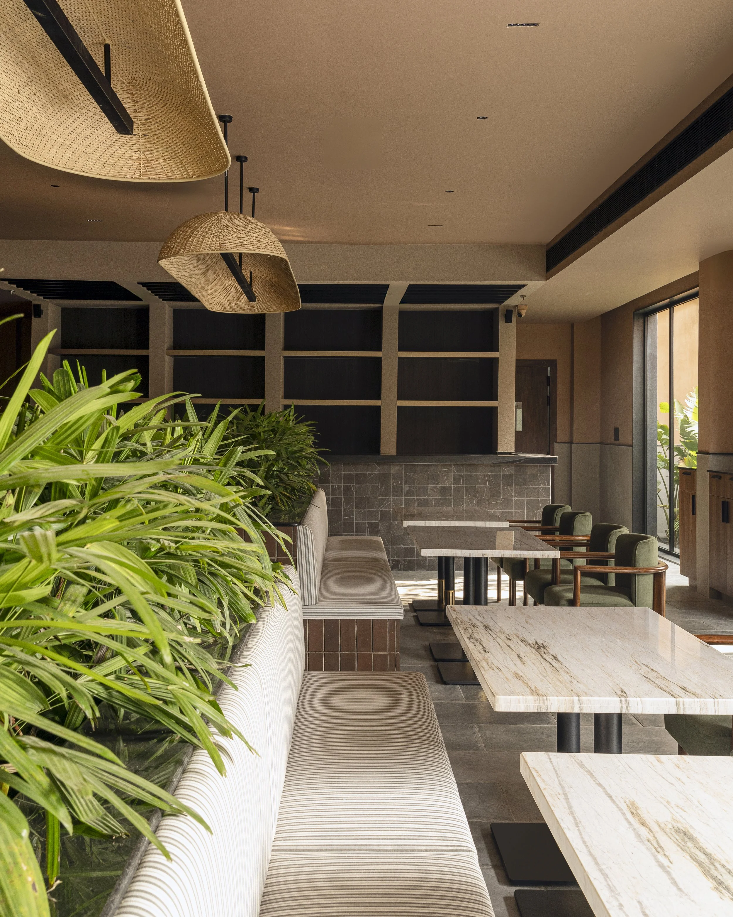 22_LEFT VOLUME PLANTER SEATING.jpg