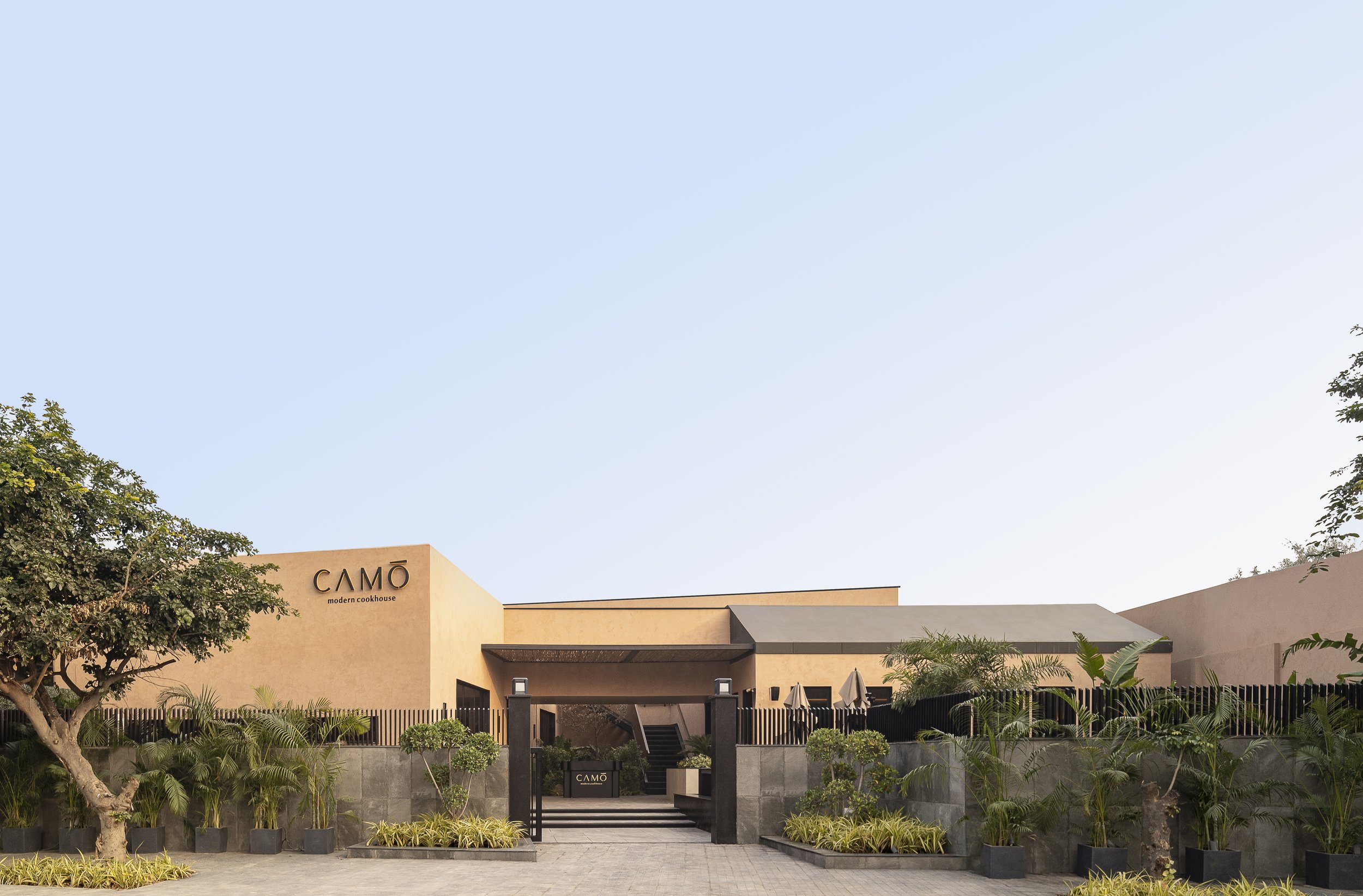 17_FRONT VIEW OF THE ENTIRE COMPOUND.jpg