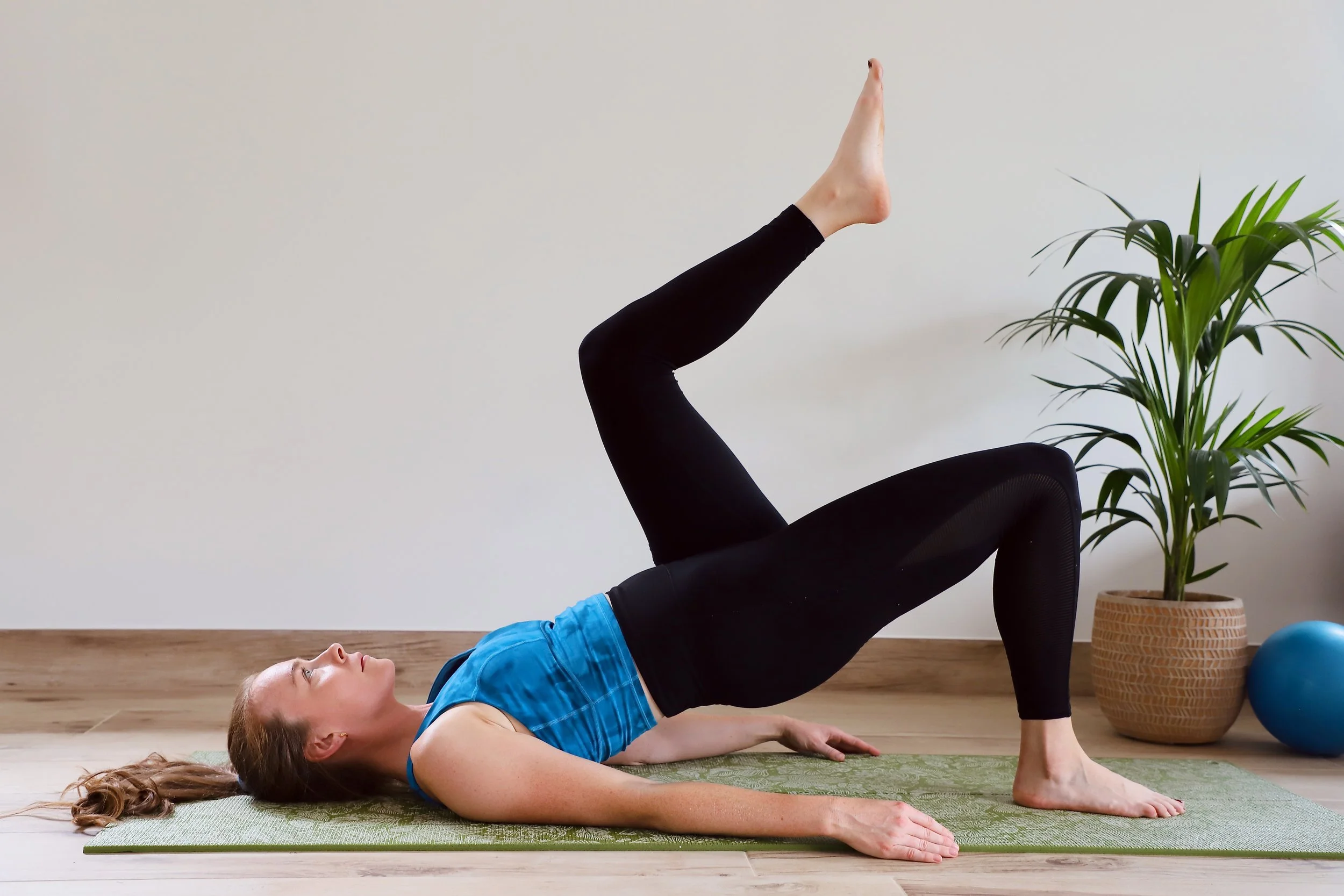 Michela Moss, Physiotherapist teaching a Pilates Class in South Buckinghamshire near Denham