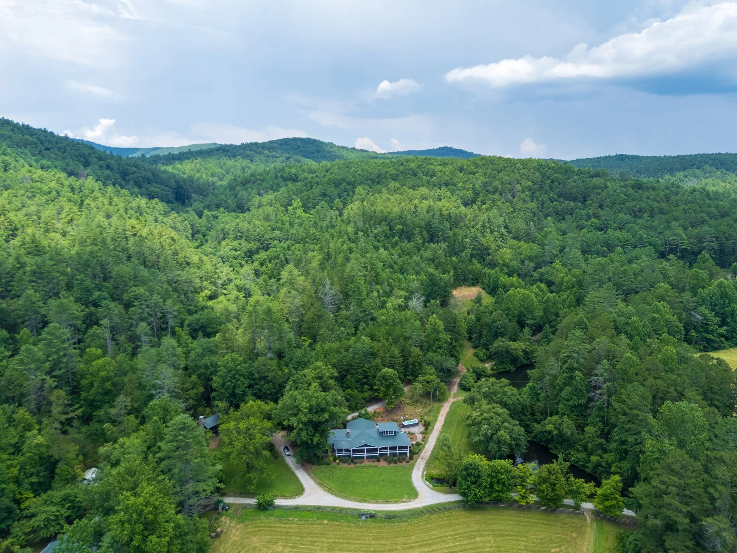 093_9883_Warwoman_Rd.jpg