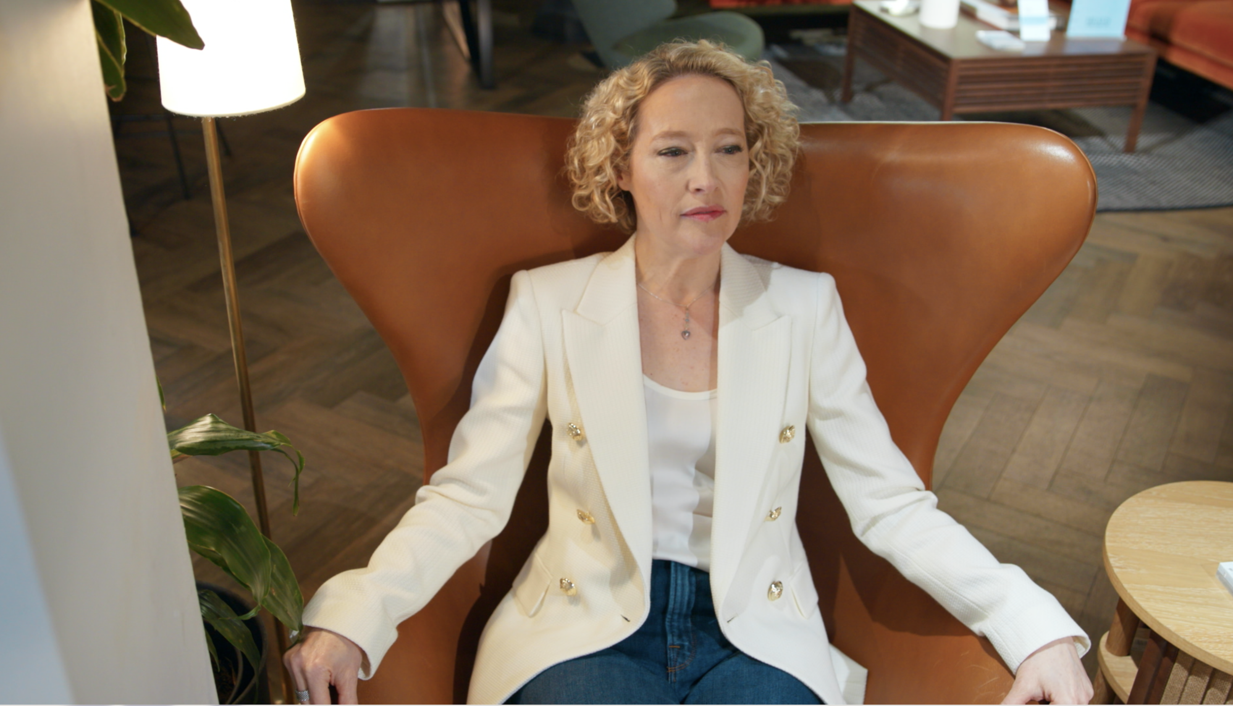 SKY - Sofa Hunt with Cathy Newman
