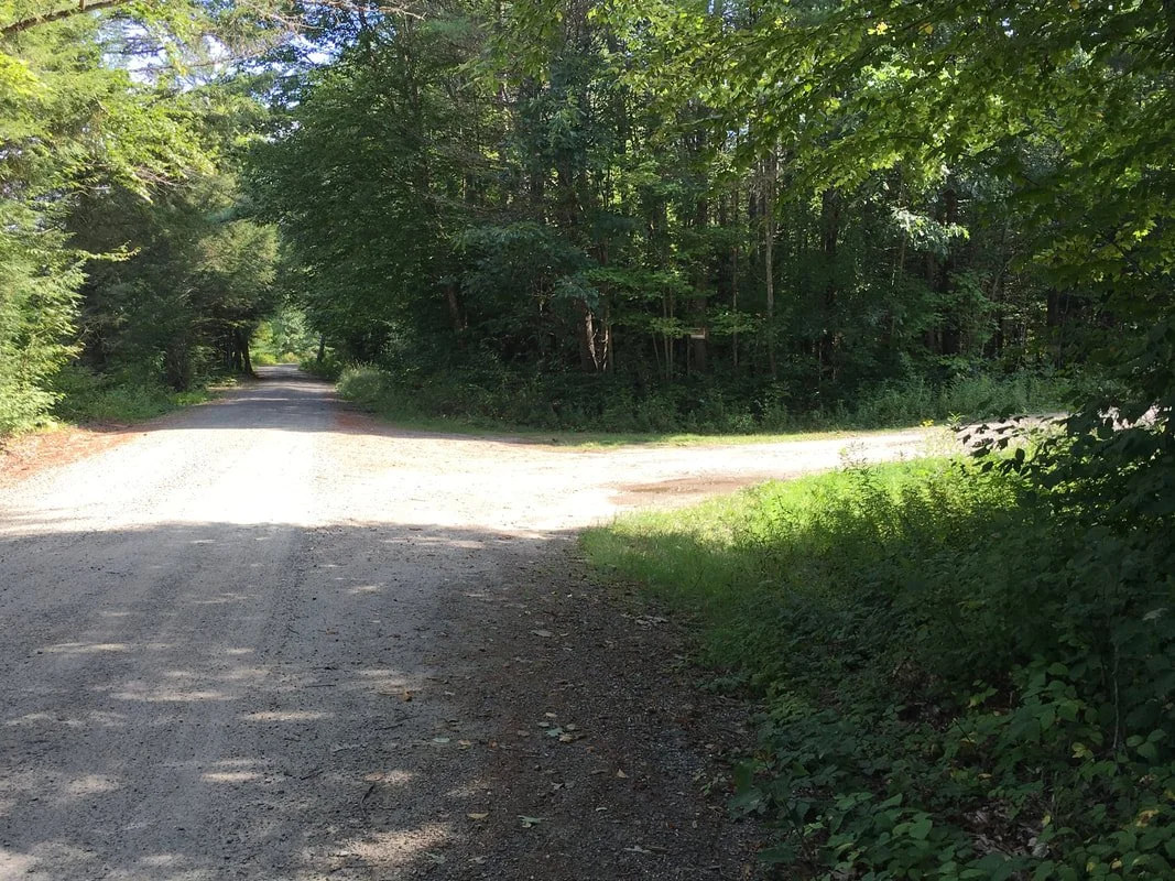 Here is where you turn off River Road to access the Ammonoosuc Rail Trail again, heading towards Littleton.