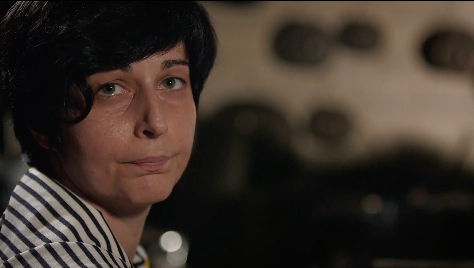 A campaign video to protest the 60% cut in the Flemish Cultural Sector. Performed by Ioana Mandrescu . Filmed and directed by Daniel Demoustier