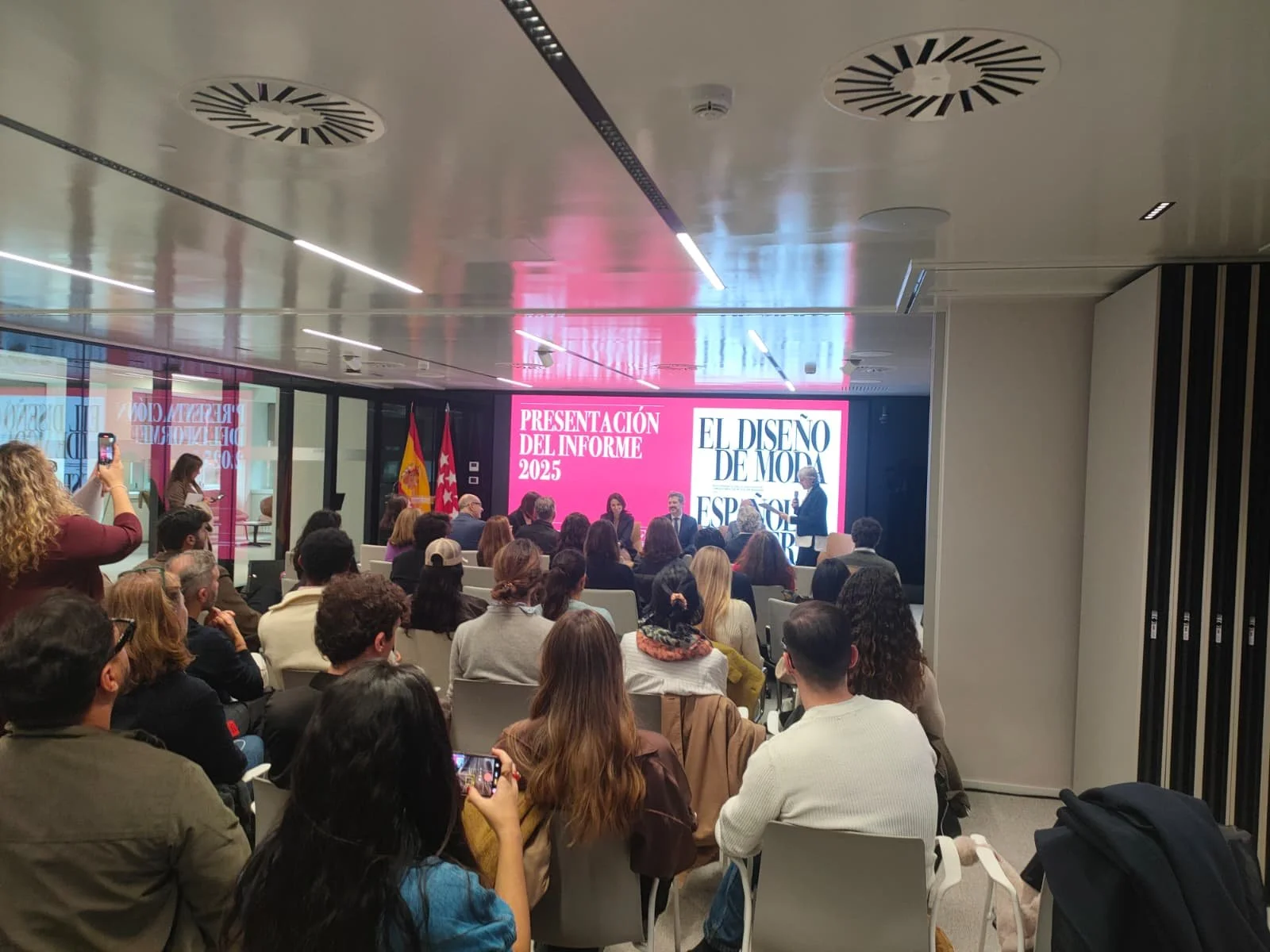 Imagen de WhatsApp 2025-11-24 a las 19.50.30_86610146.jpg