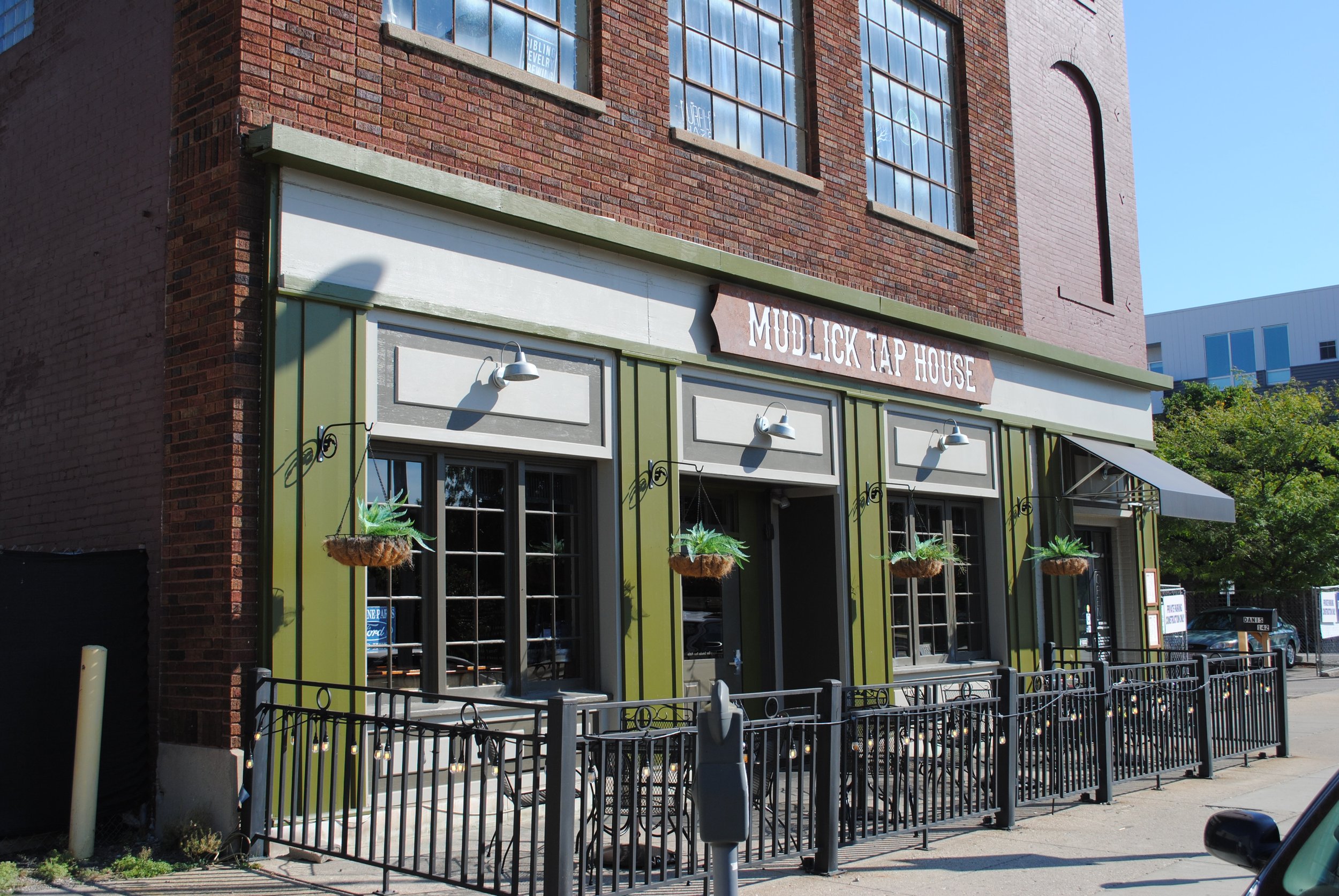 Mudlick - Exterior.JPG