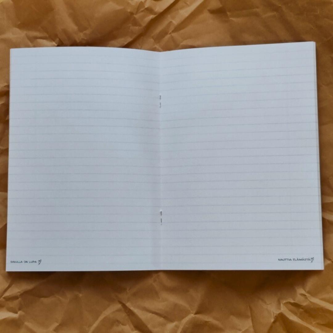 muista-vihko-vaakaviivoin.png