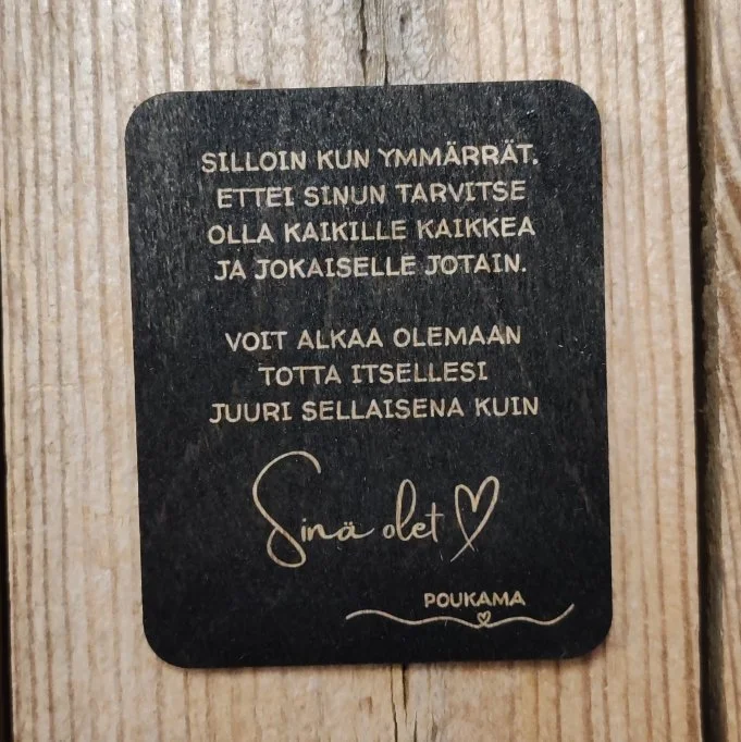 Magneetti-totta itsellesi-musta.jpg