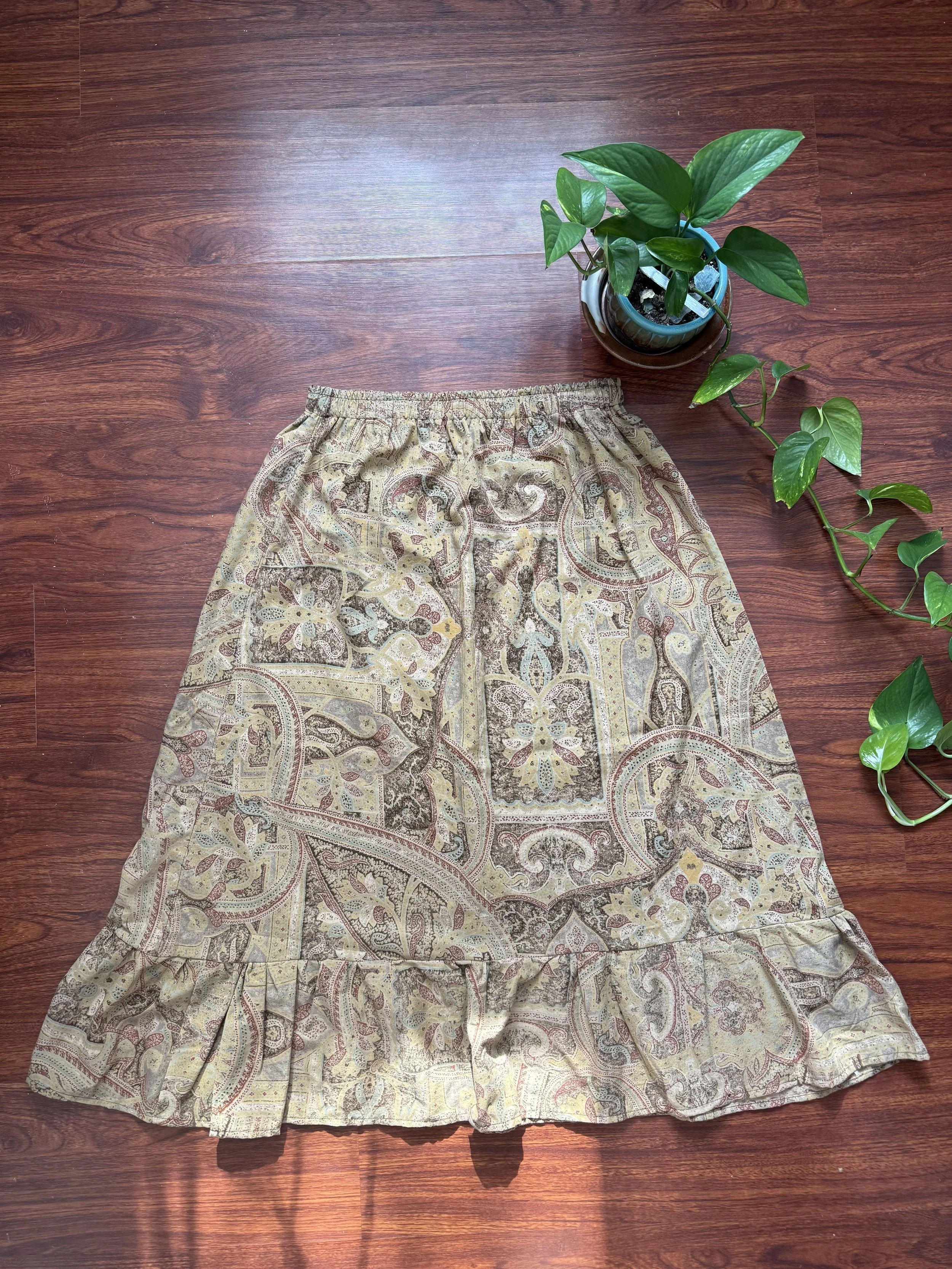 flowy skirt with ruffle