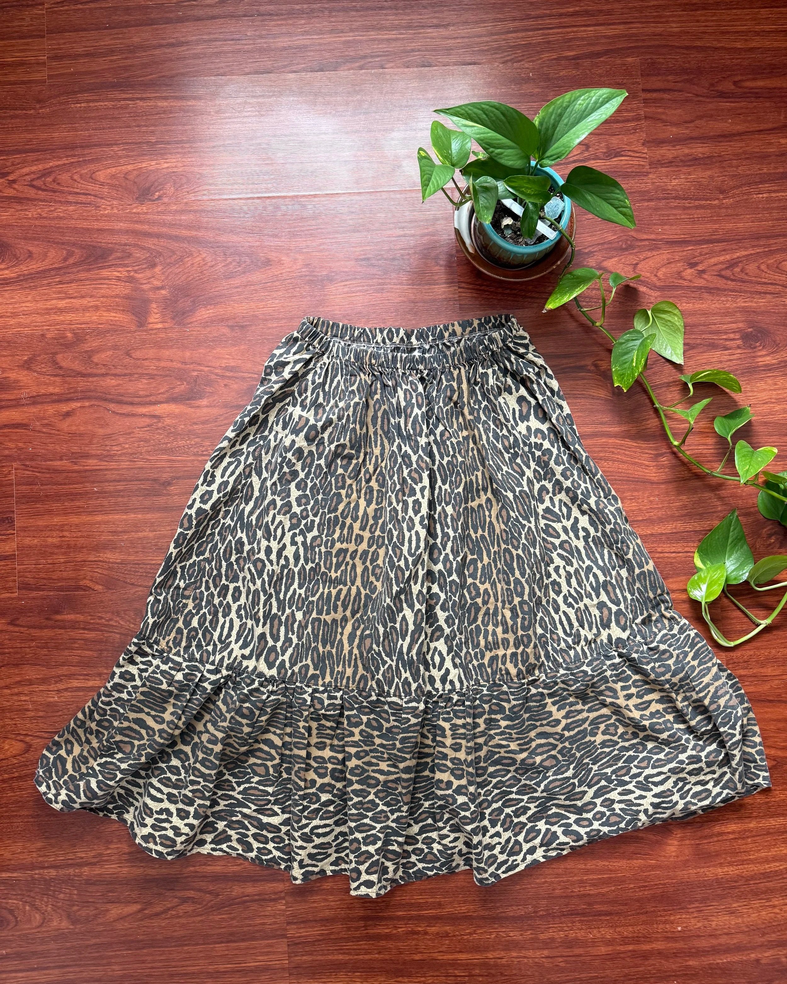 flowy skirt with ruffle