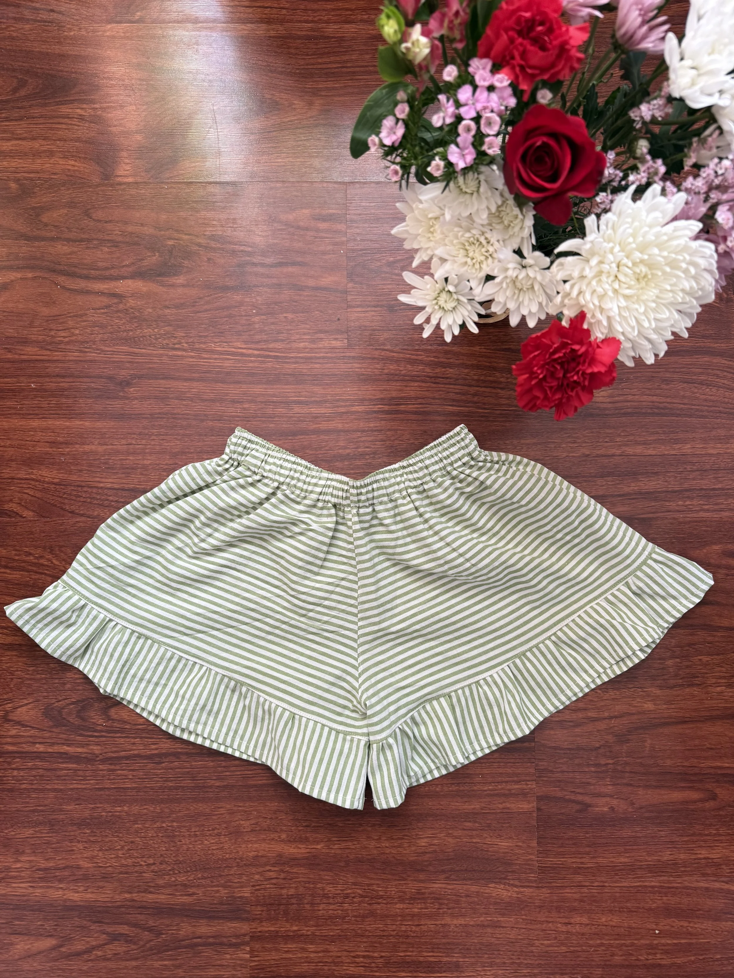 shorts with ruffle