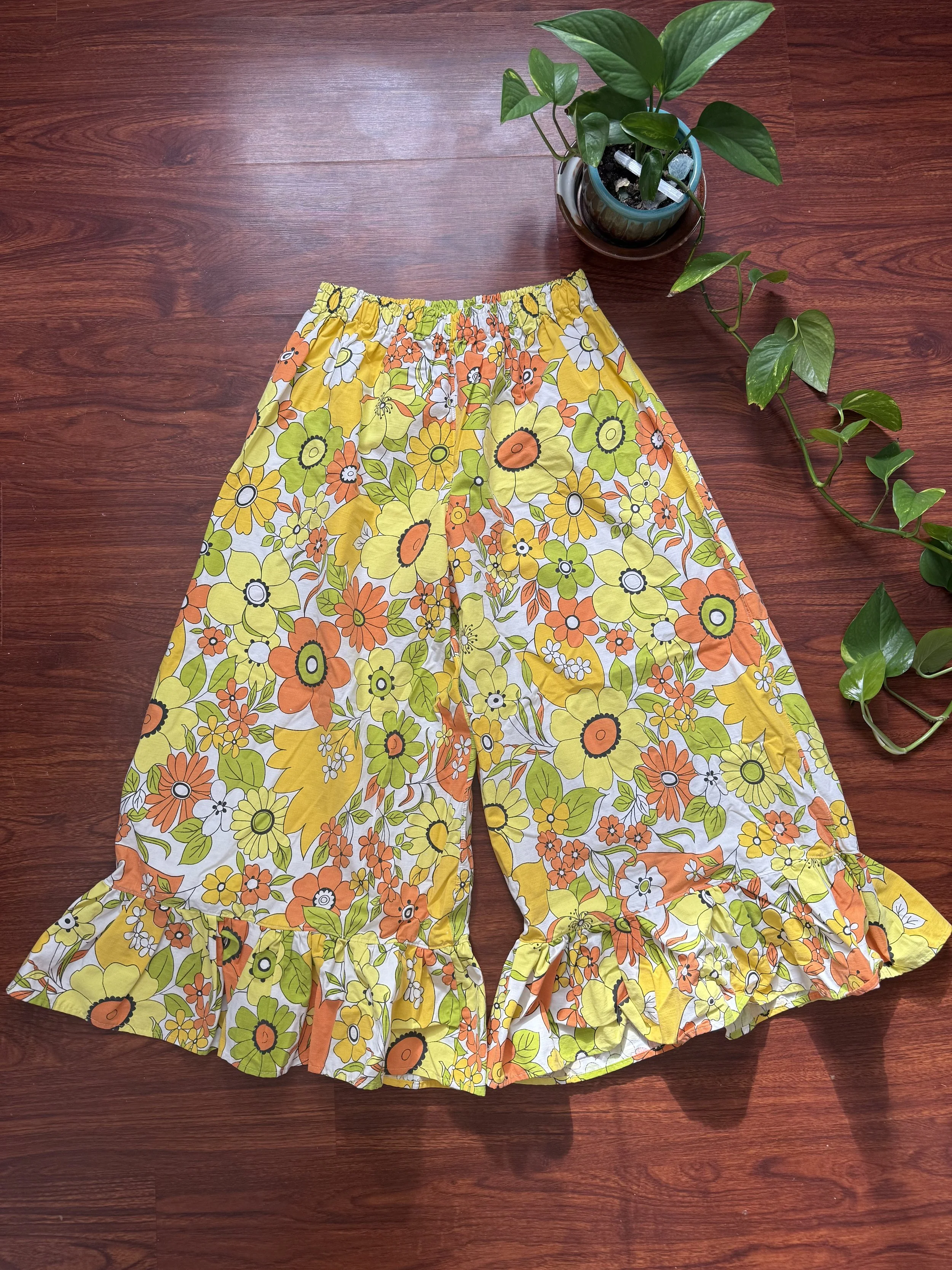 extra wide leg pants with ruffle