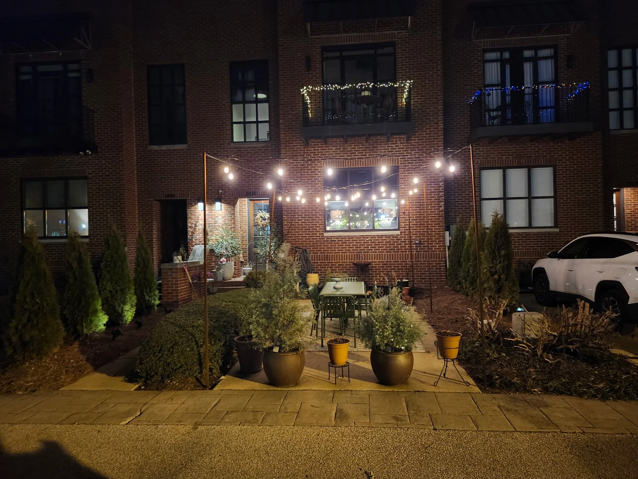Patio light ideas. North Atlanta lighting company. House lighting. 