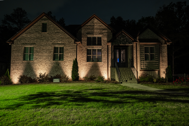 Permanent house lighting North Atlanta. Outdoor lighting company Atlanta. 