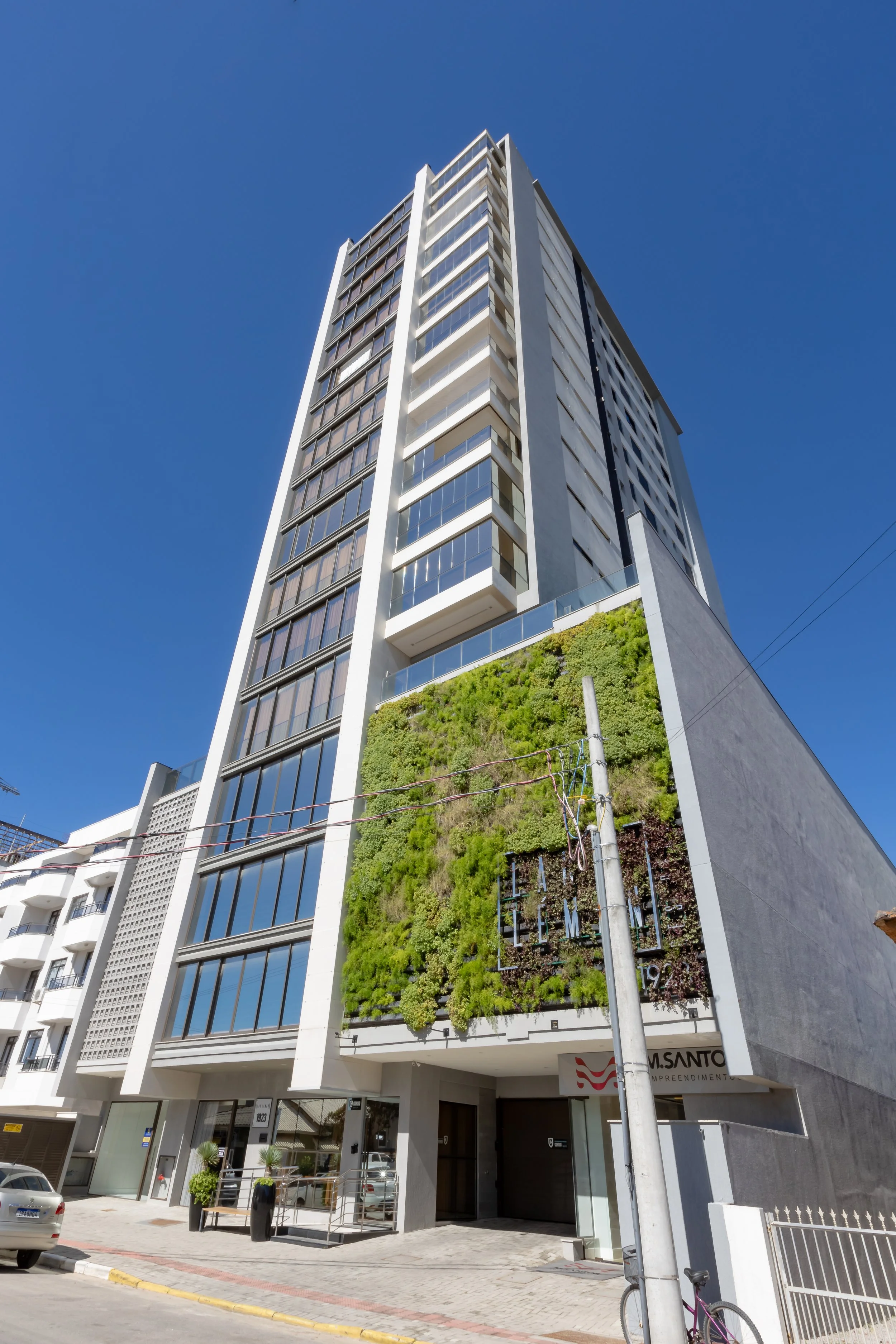 LEC LÉMAN AP 1401_114.jpg