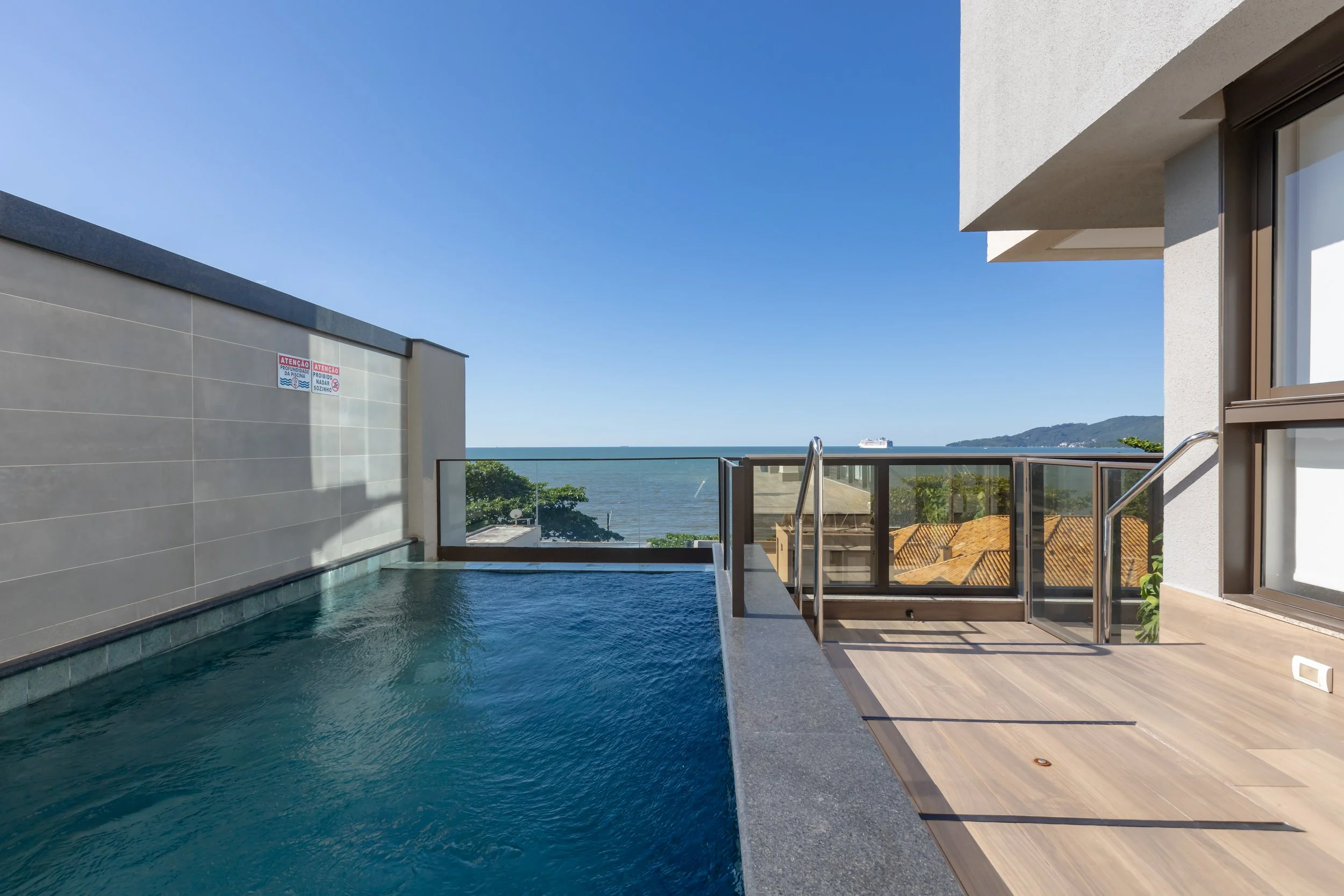 LEC LÉMAN AP 1401_126.jpg