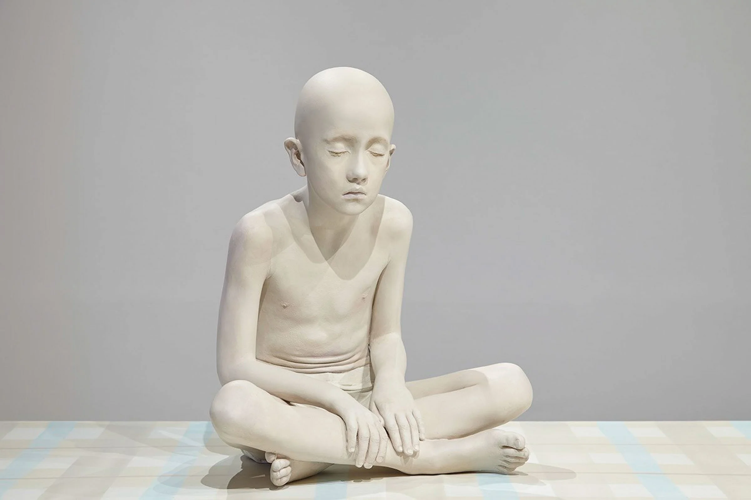  
DAPHNE WRIGHT 
 Kitchen Table (detail), 2014    Jesmonite and paint  