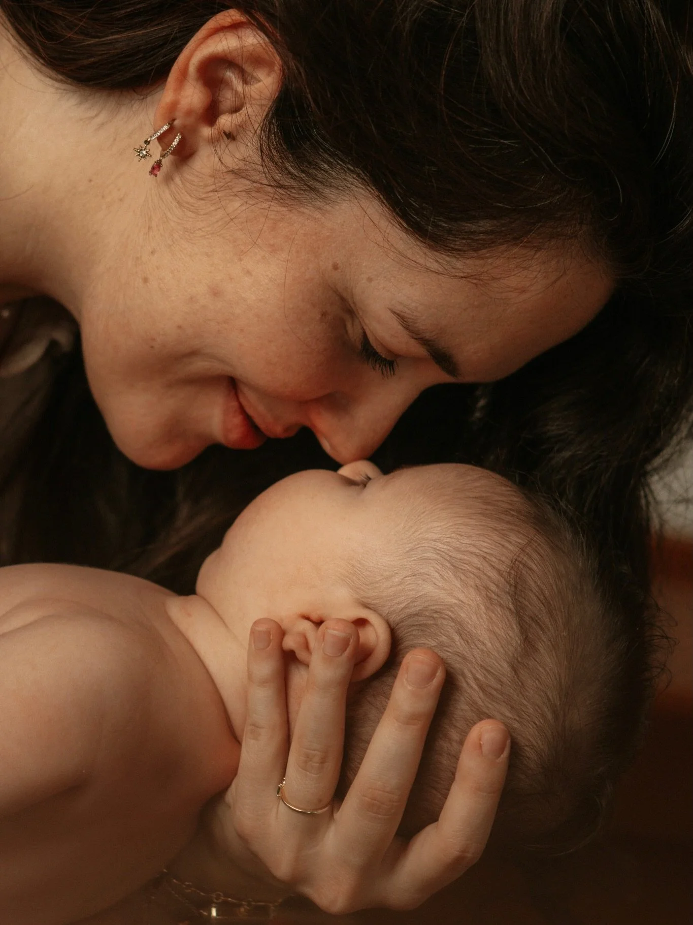 Il y a quelques jours, j&rsquo;ai eu la chance de participer au &laquo; shooting d&rsquo;inspiration maternit&eacute; intimiste &raquo; organis&eacute; par @mayaphotographie_ 

J&rsquo;y ai rencontr&eacute; quatre femmes extraordinaires. Je souhaitai