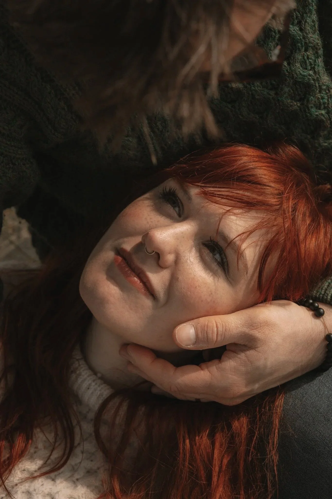 séance photo couple en extérieur, à la mer, photographe Belgique