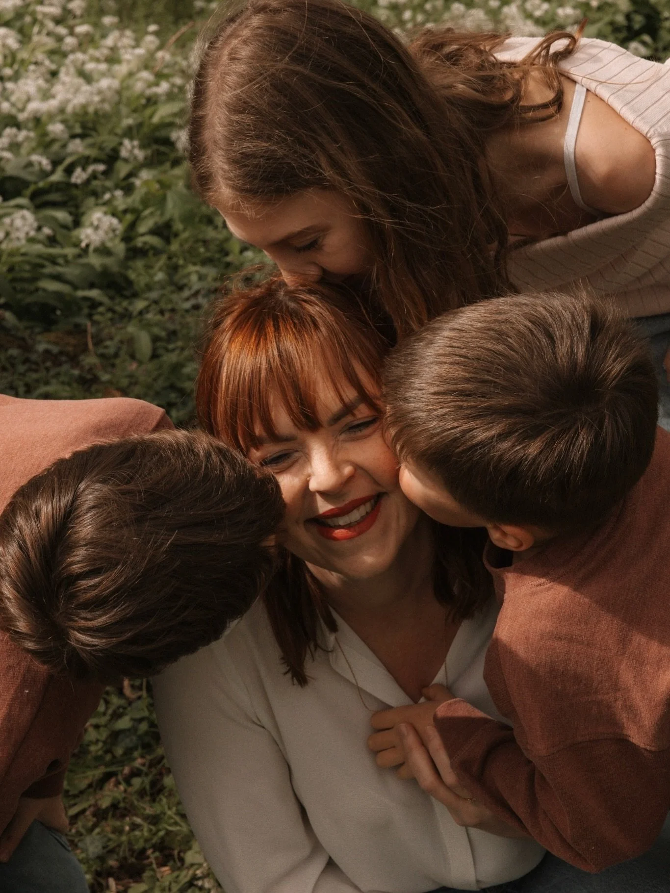 Aujourd&rsquo;hui, je tiens &agrave; mettre &agrave; l&rsquo;honneur toutes les mamans pour cette f&ecirc;te des m&egrave;res 🤍

Une maman, c&rsquo;est cet amour immense qui donne sans compter. Celle qui prot&egrave;ge, rassure, aime profond&eacute;