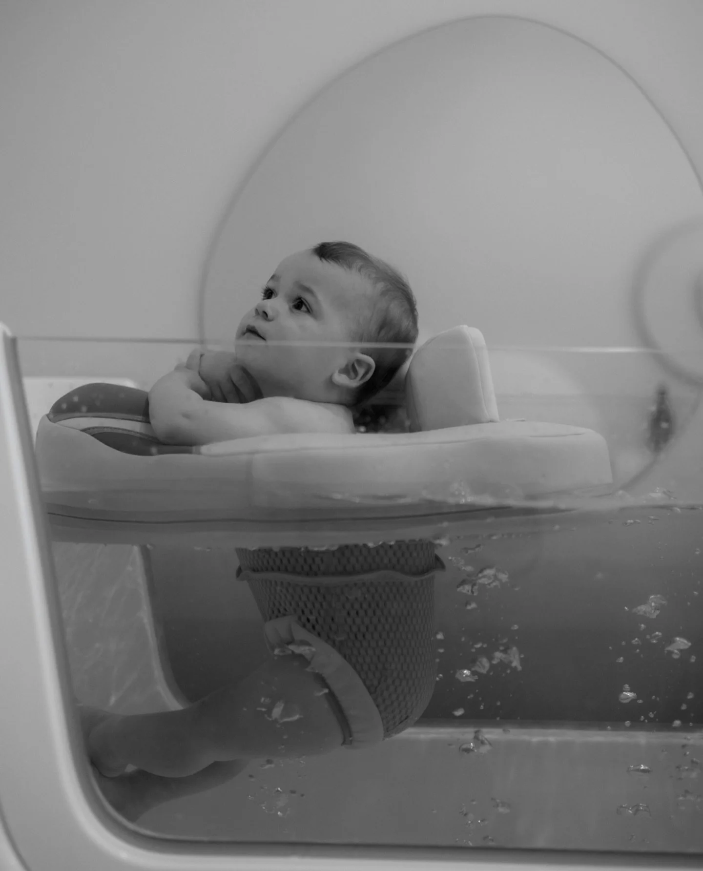 Comme annonc&eacute; hier, je collabore avec @spababyg afin d&rsquo;immortaliser les moments de d&eacute;tente de votre b&eacute;b&eacute;.

Voici un aper&ccedil;u en images du spa de Lou. Si vous souhaitez conserver un souvenir de cette belle exp&ea