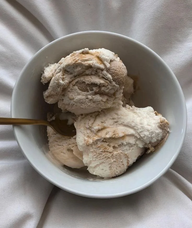 PEANUT BUTTER CHUNK ICE CREAM