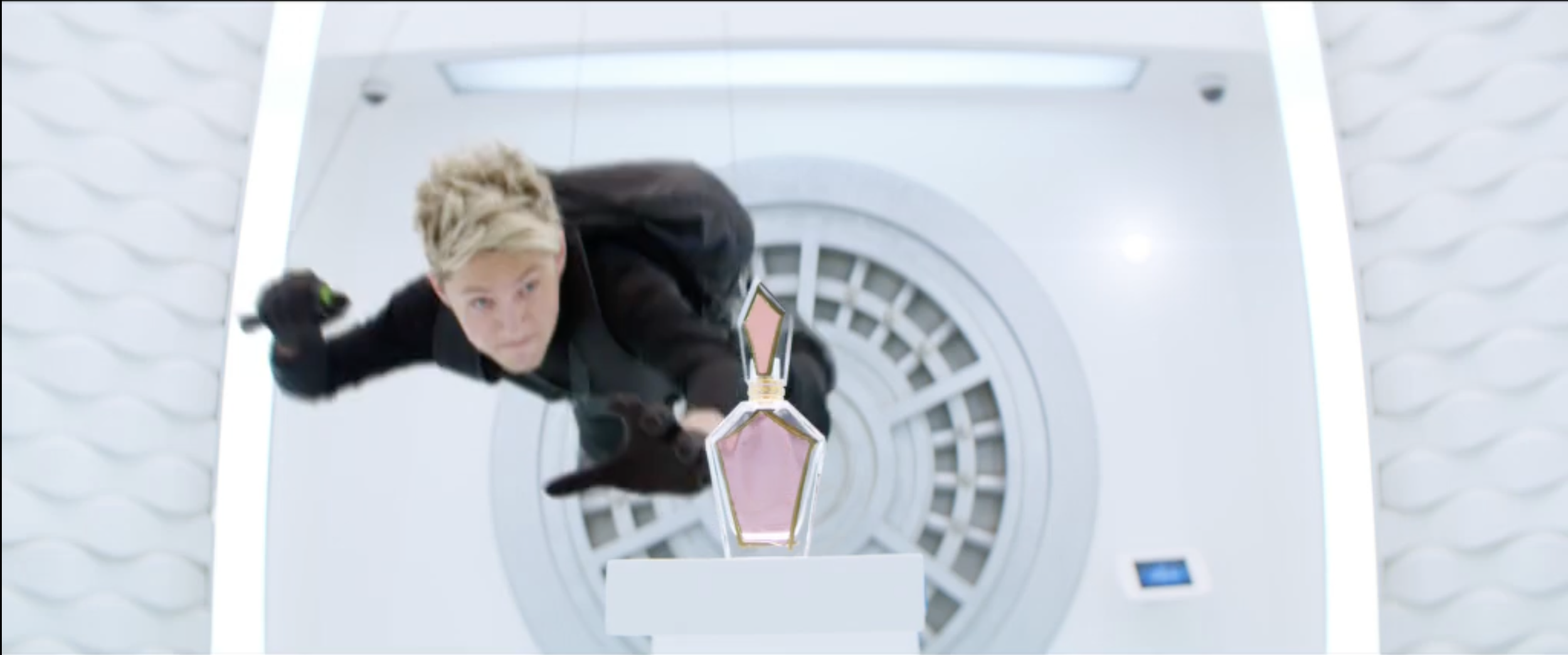 Callan-Green-acs-nzcs-director-of-photography-ONE-DIRECTION-YOU-&-I-TV-COMMERCIAL