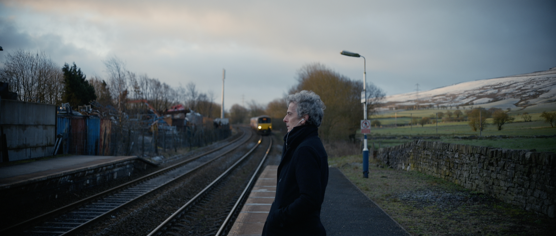 LEWIS CAPALDI - SOMEONE YOU LOVED