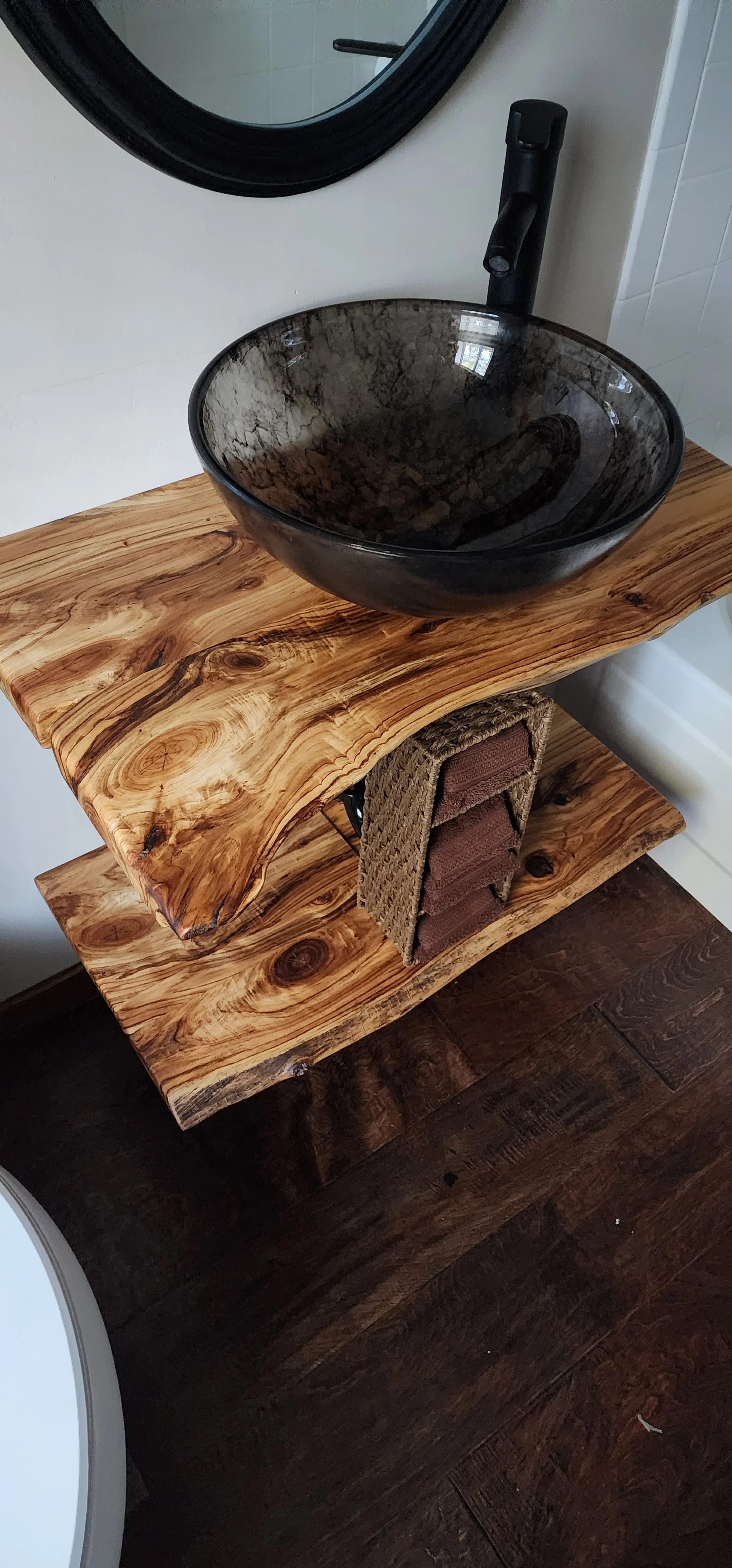 Species Unknown. Pine, AZ