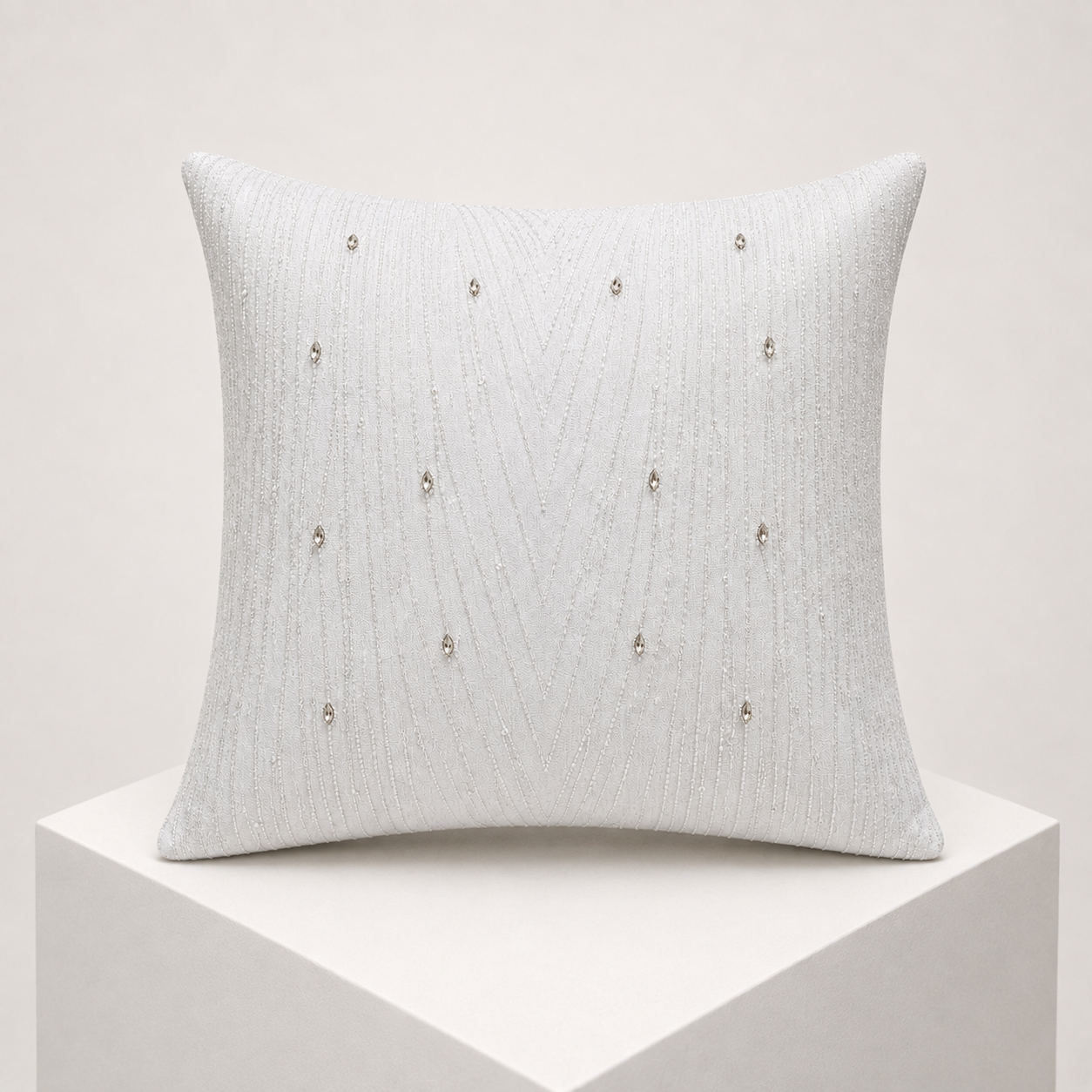cocoa-desiree-the-wedding-ring-pillow-halo-5.png