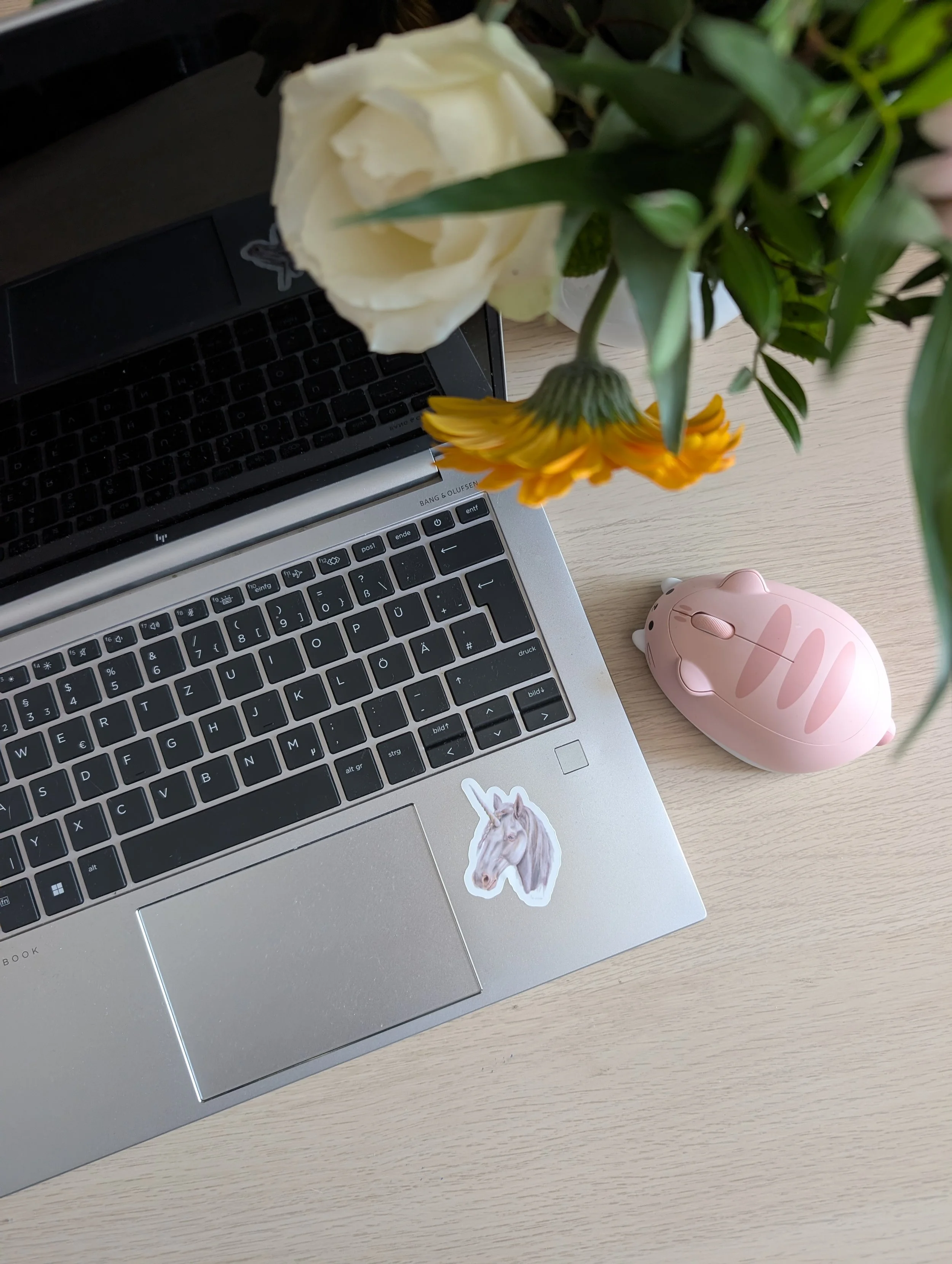 Laptop Einhorn Maus Blumen.jpg