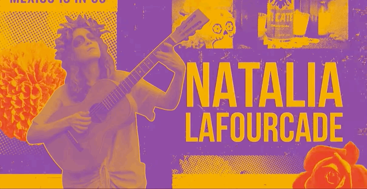 Ilustración en estilo pop art con una mujer tocando la guitarra, fondo con colores amarillo y púrpura, y texto que dice 'Natalia LaFourcade' y otros elementos decorativos.
