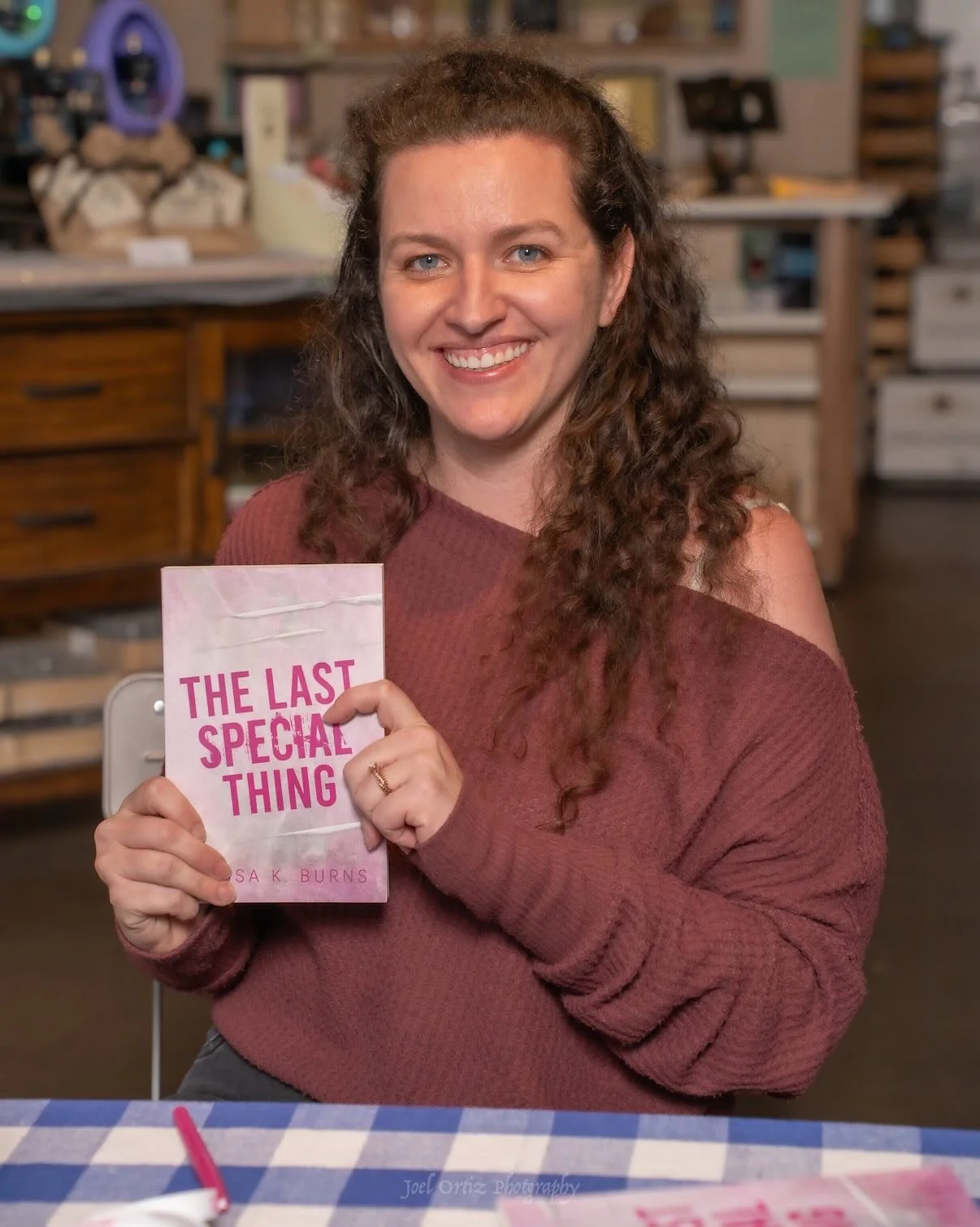 The Last Special Thing Book Launch ✨ 
.
.
.
.
.
Oh my gosh, I don&rsquo;t know where to start. This event was better than I could have dreamed. I felt so much love and support from friends, family, friends of friends. The whole night was perfect. Tha