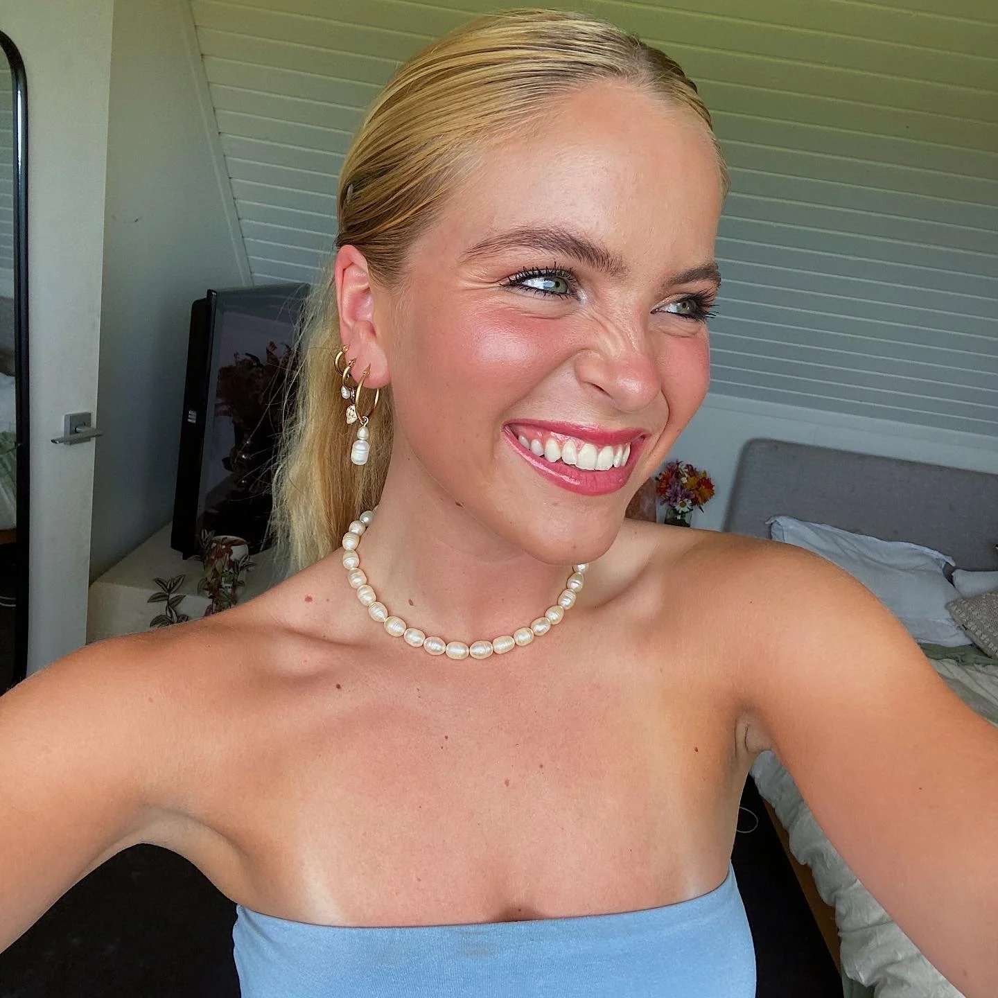 8A581654-0A13-43FD-9139-4287047A267F