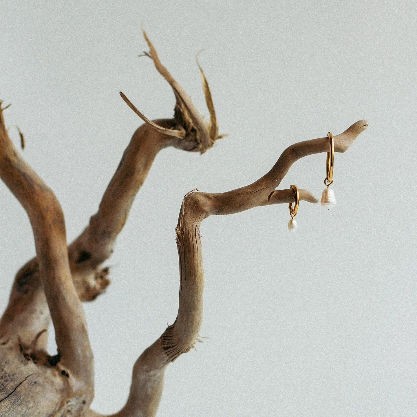 simple. timeless. intentional.
jewellery that moves with you.