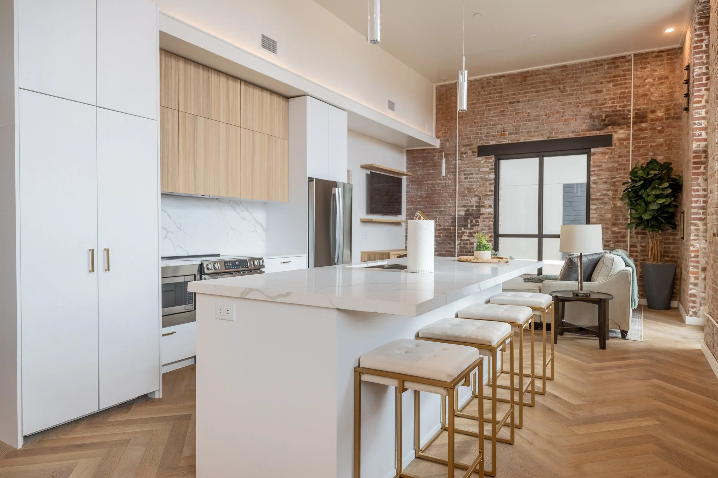 Balcony Rear 2 Bd-1.jpg