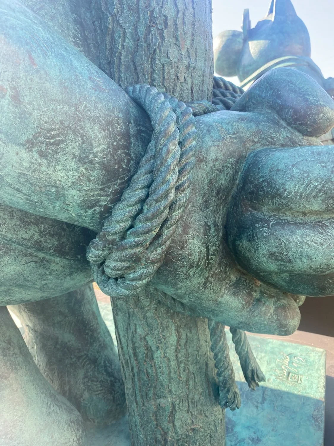 Detail-sculptuur-Le-Chat-scaled --Van-Geert-Art-Foundry.jpg