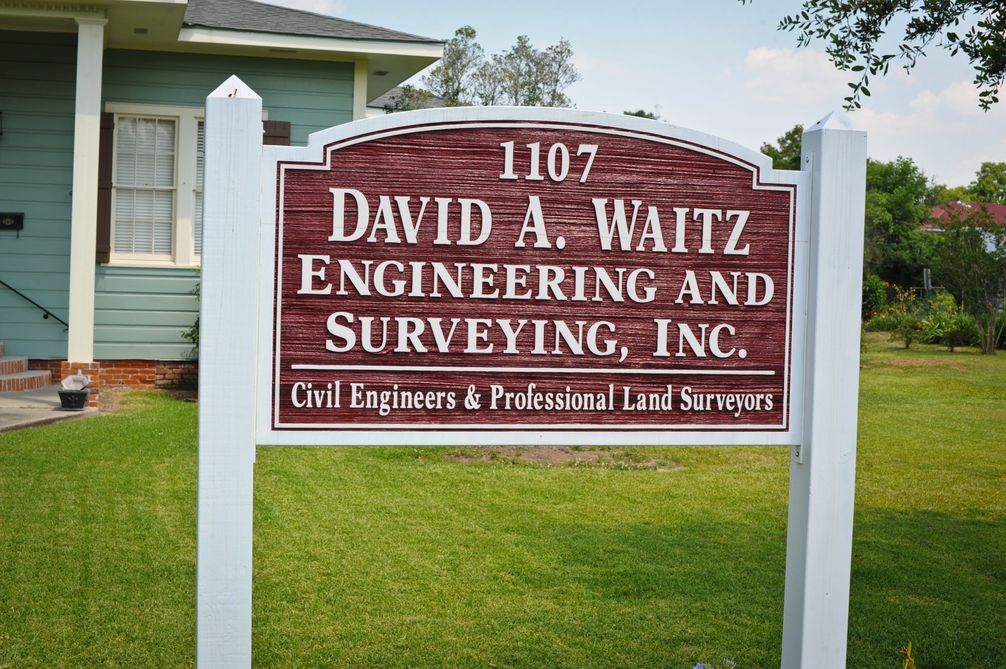 waitz sign.jpg