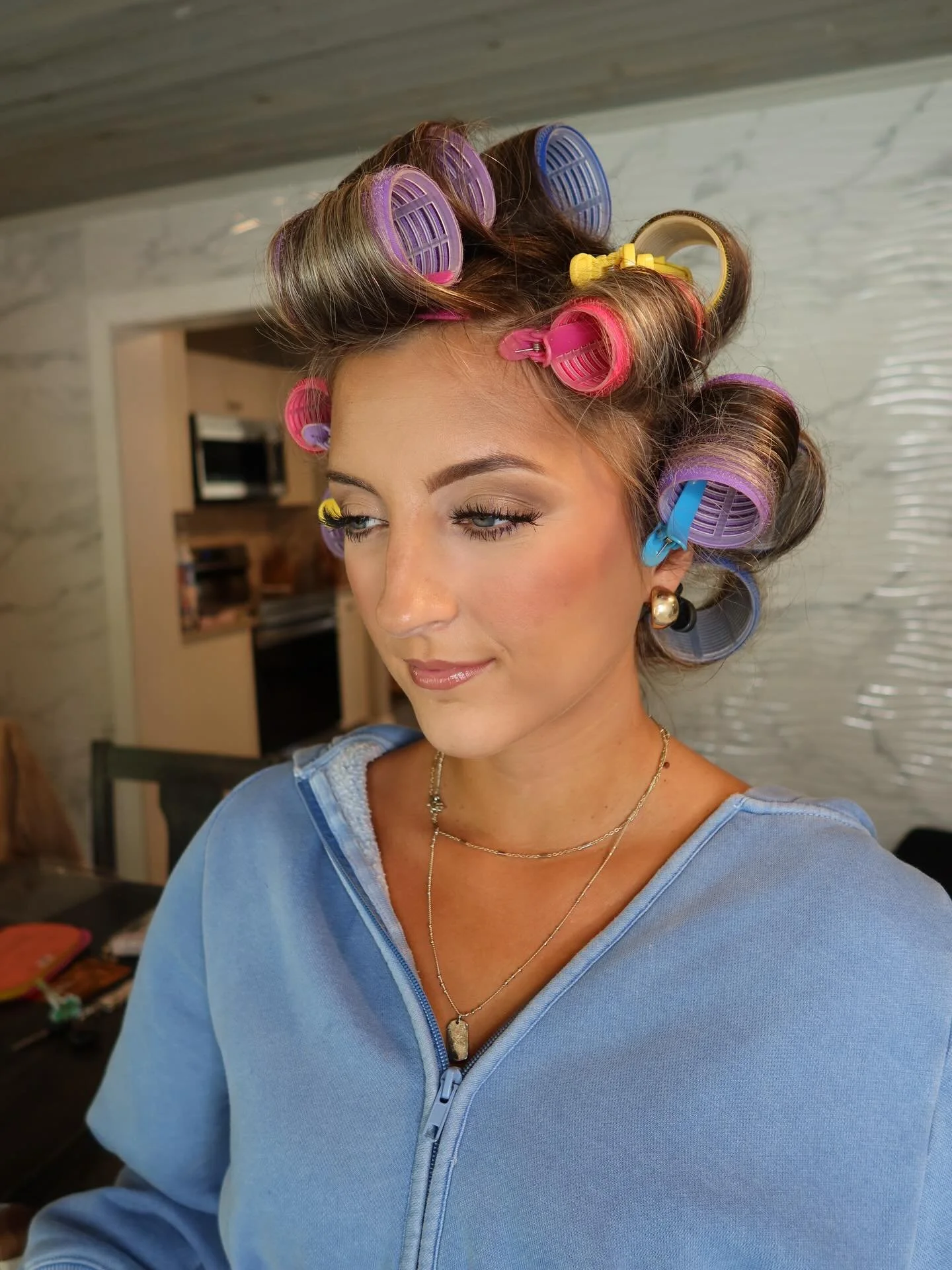 She is the moment 🤭✨ @styledbymckenz 10 year anniversary glam was just too good!!!