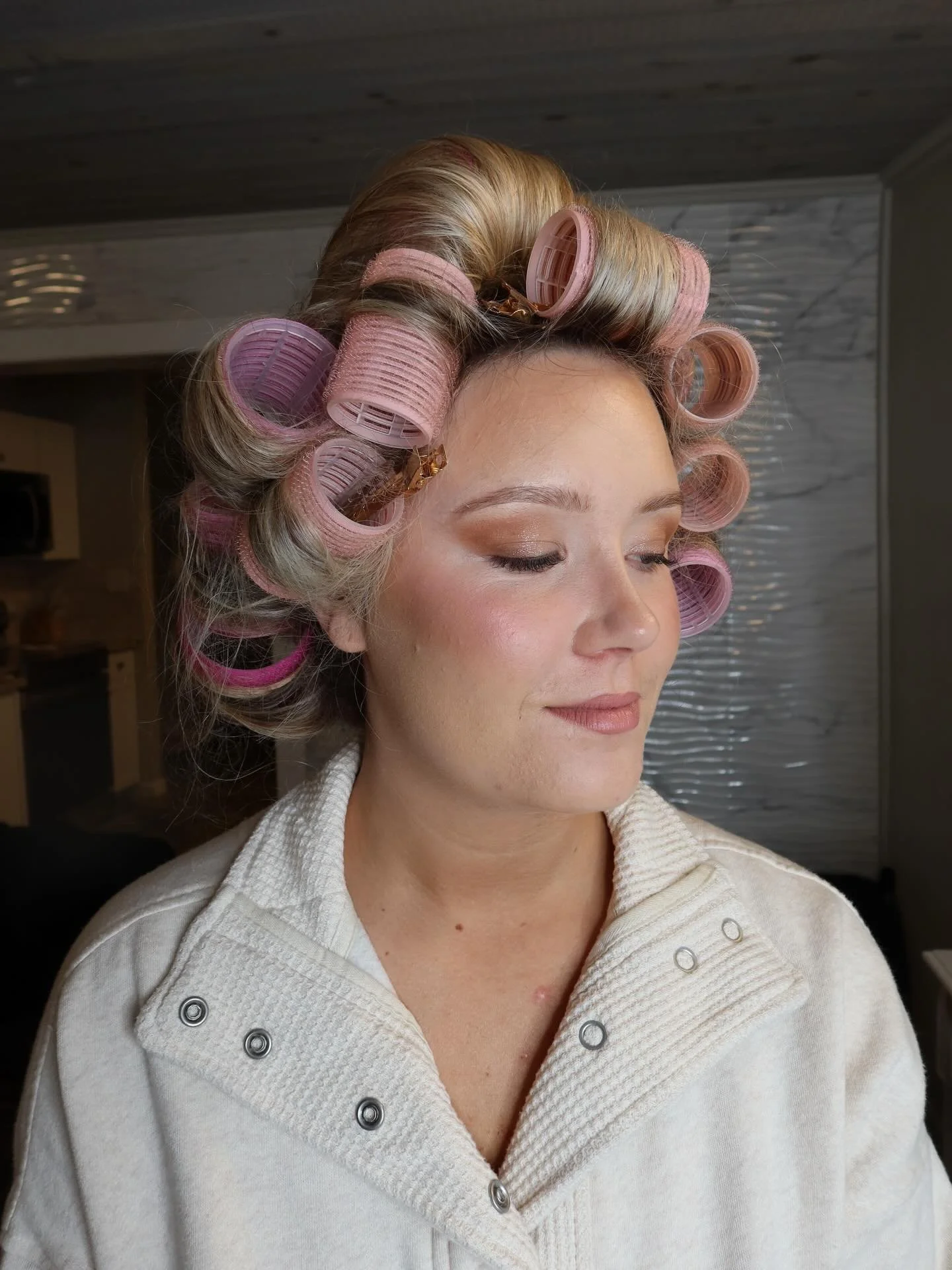 &bull;
Pinky perfection !!!! Obsessed with this glam 🎀