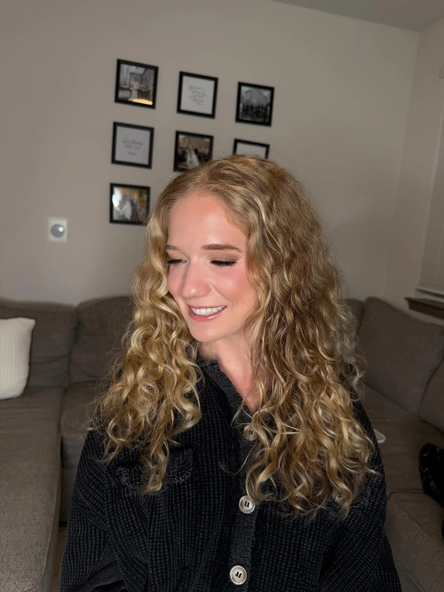 &bull;
sister glam 🤭🎀