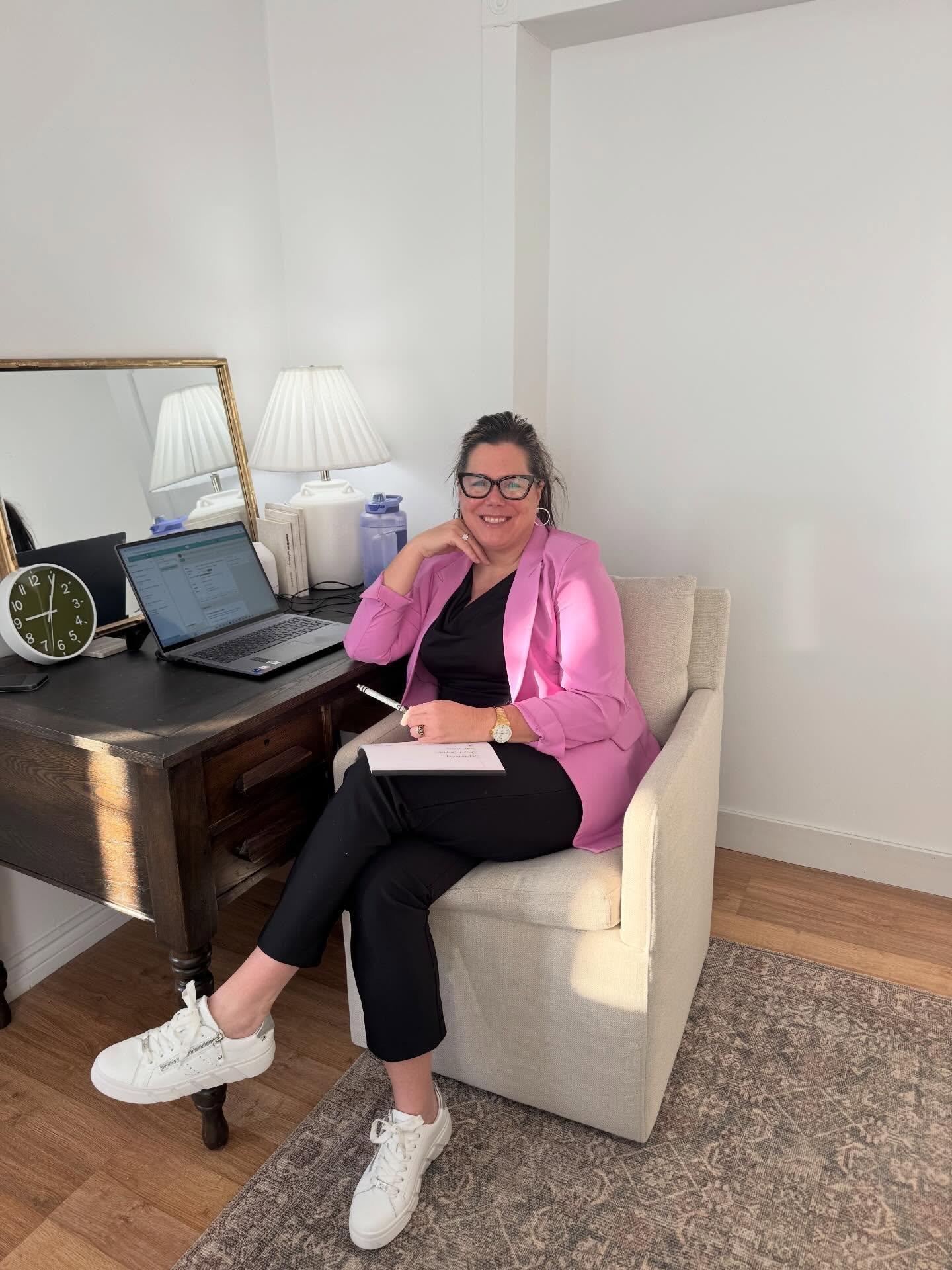 The kind of therapist you instantly feel safe opening up to.

Our new office allows for anyone to book in-person affordable geared to income therapy. 

Karen at Fairapy 🤍 booking link in bio